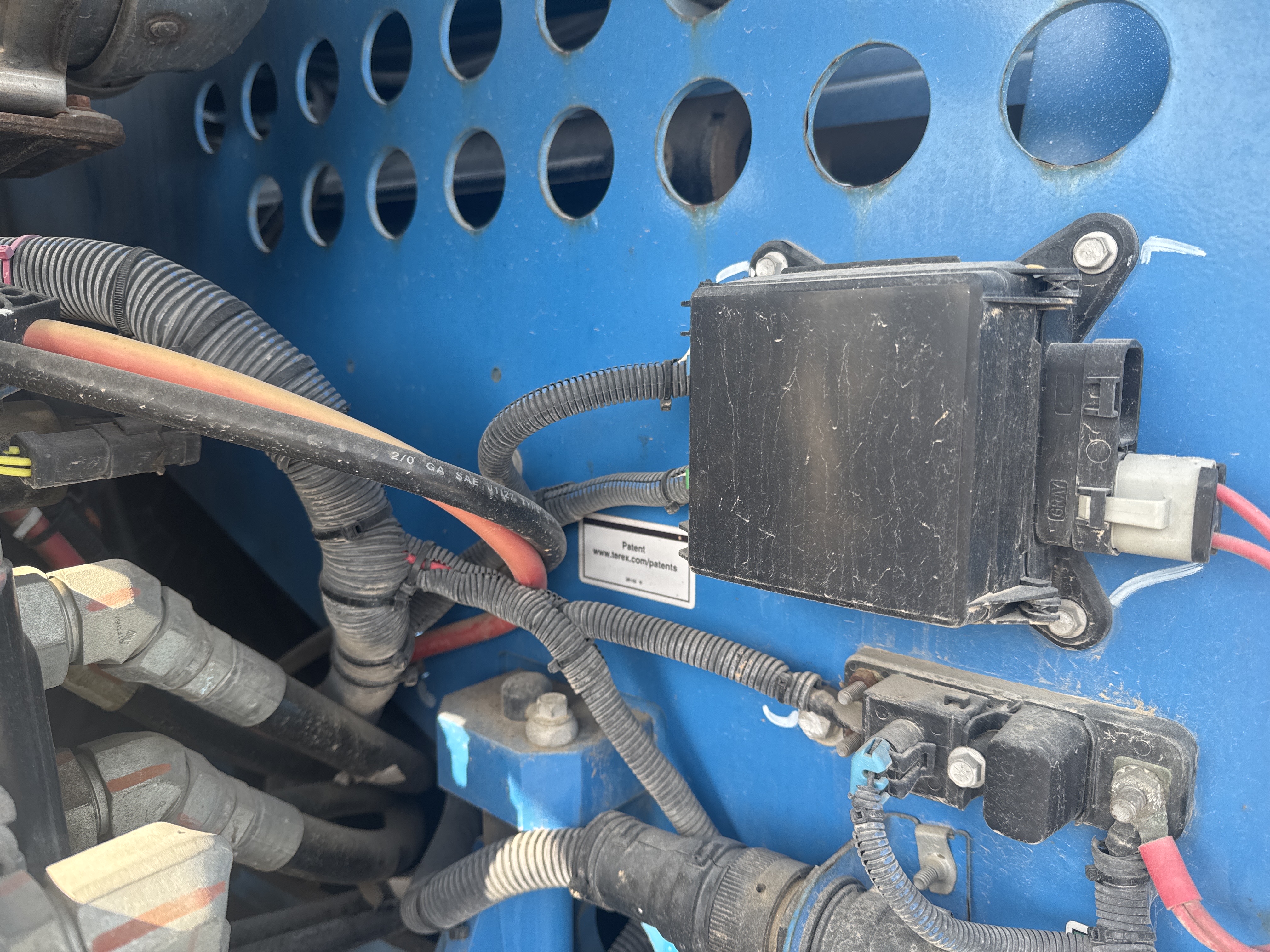 BLA-017-Genie-Z-45/25J-RT-Boom-lifts-inspection-Electronic-Main-harness-2