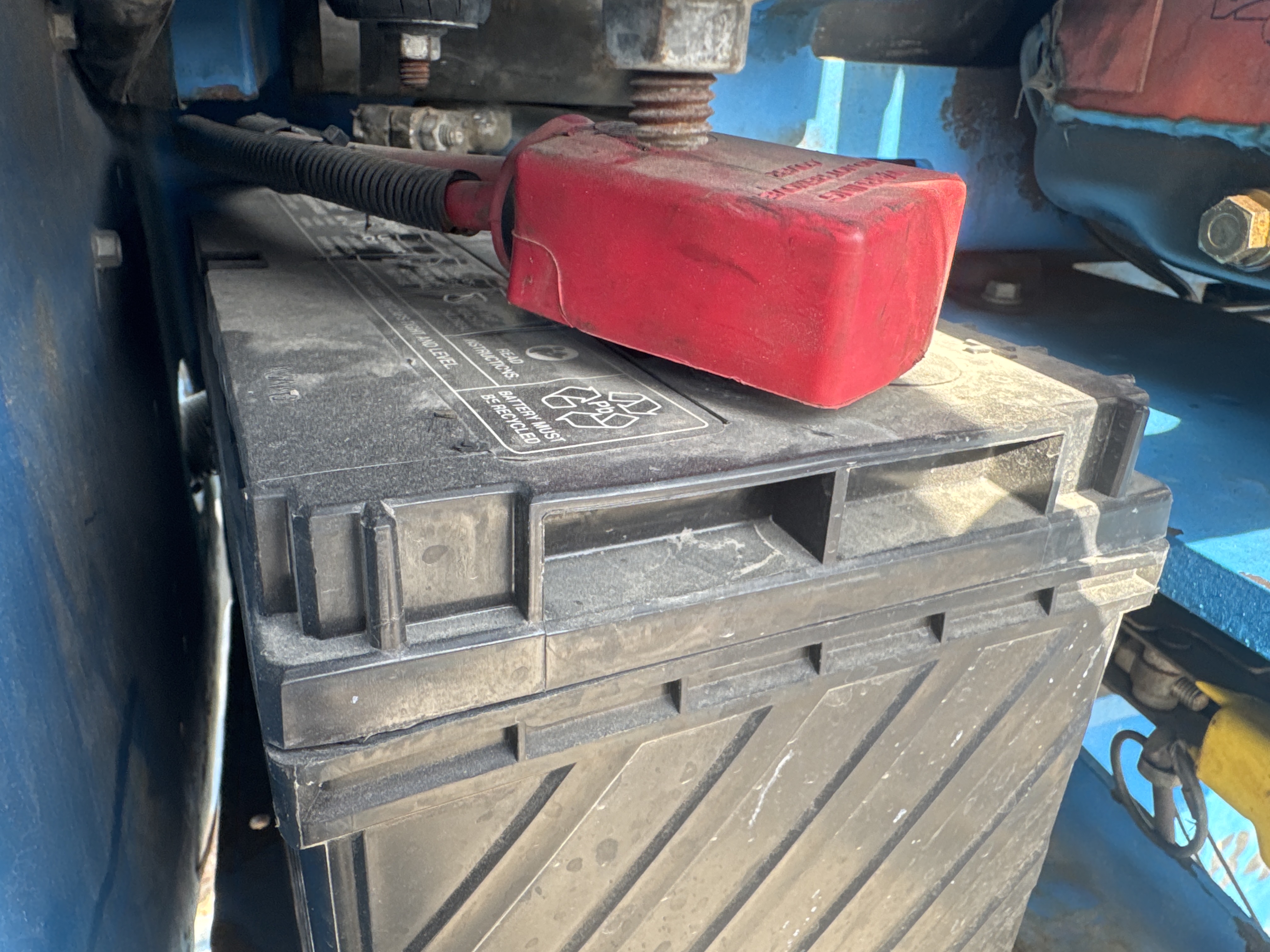 BLA-017-Genie-Z-45/25J-RT-Boom-lifts-inspection-Electronic-Battery-2