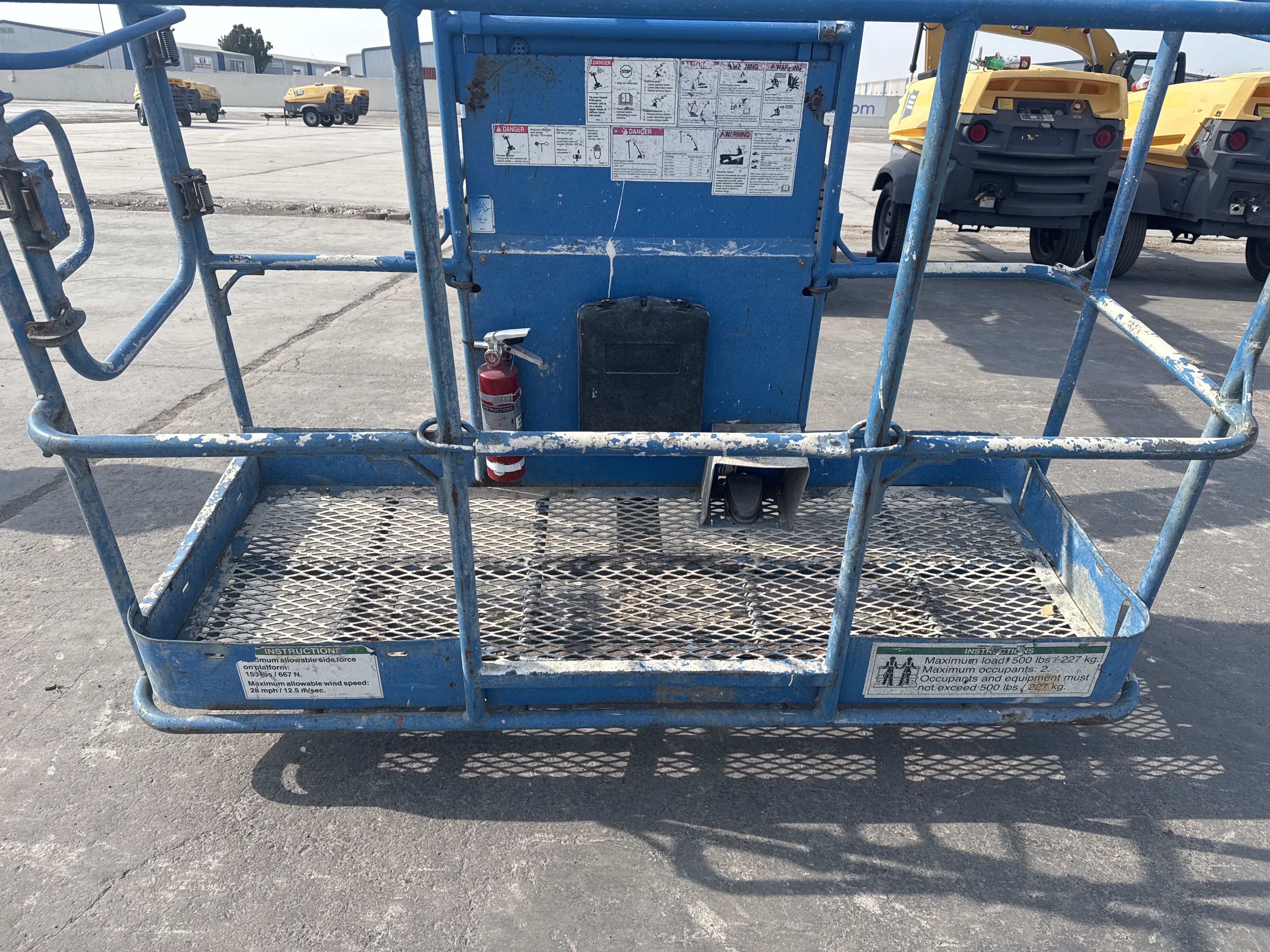 BLA-017-Genie-Z-45/25J-RT-Boom-lifts-inspection-Structure-Steps/ladders-2