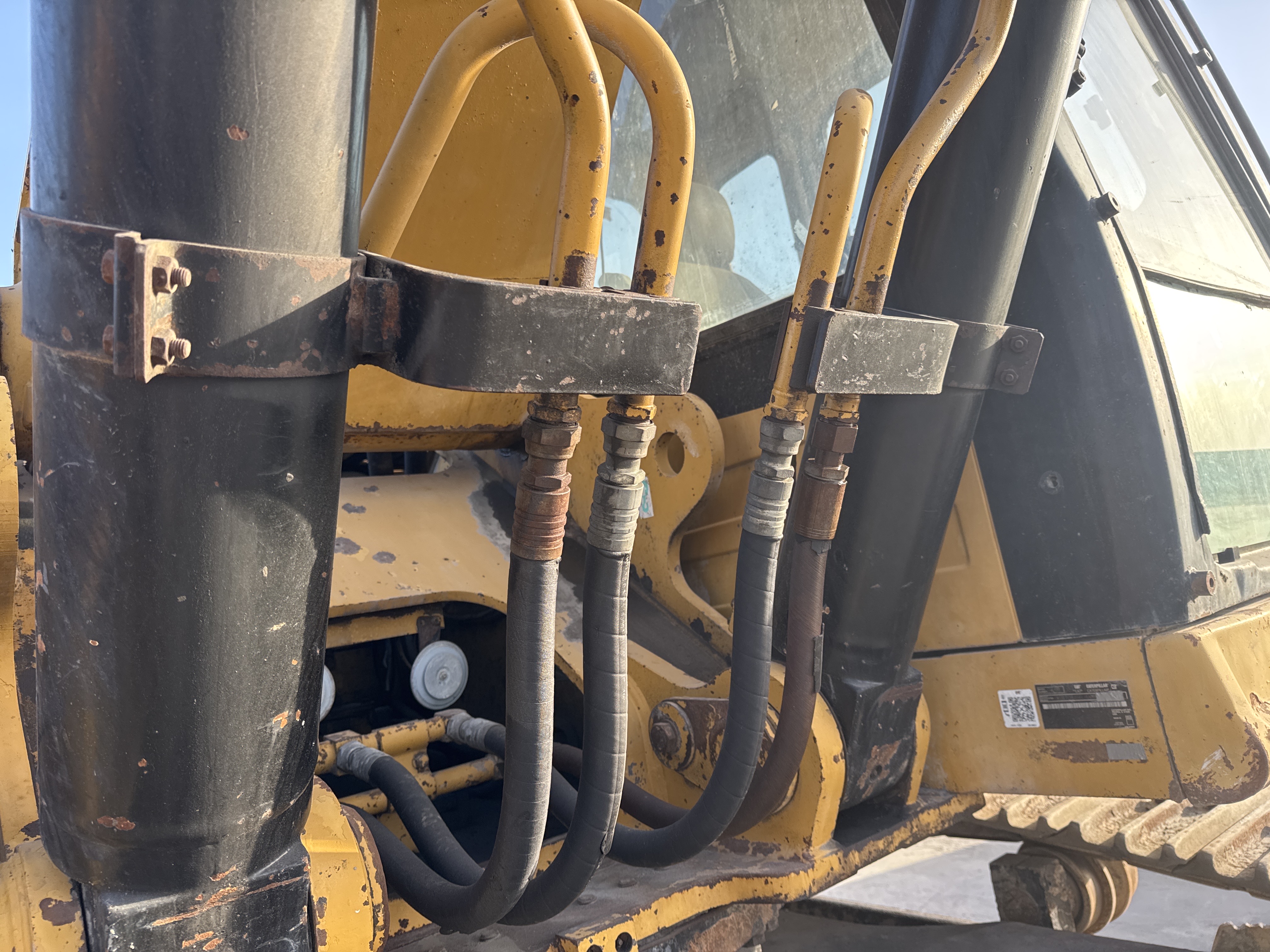 LEX-006-Cat-345B-LME-Series-II-Large-excavators-inspection-Hydraulics-Hydraulic-hoses-and-lines-2