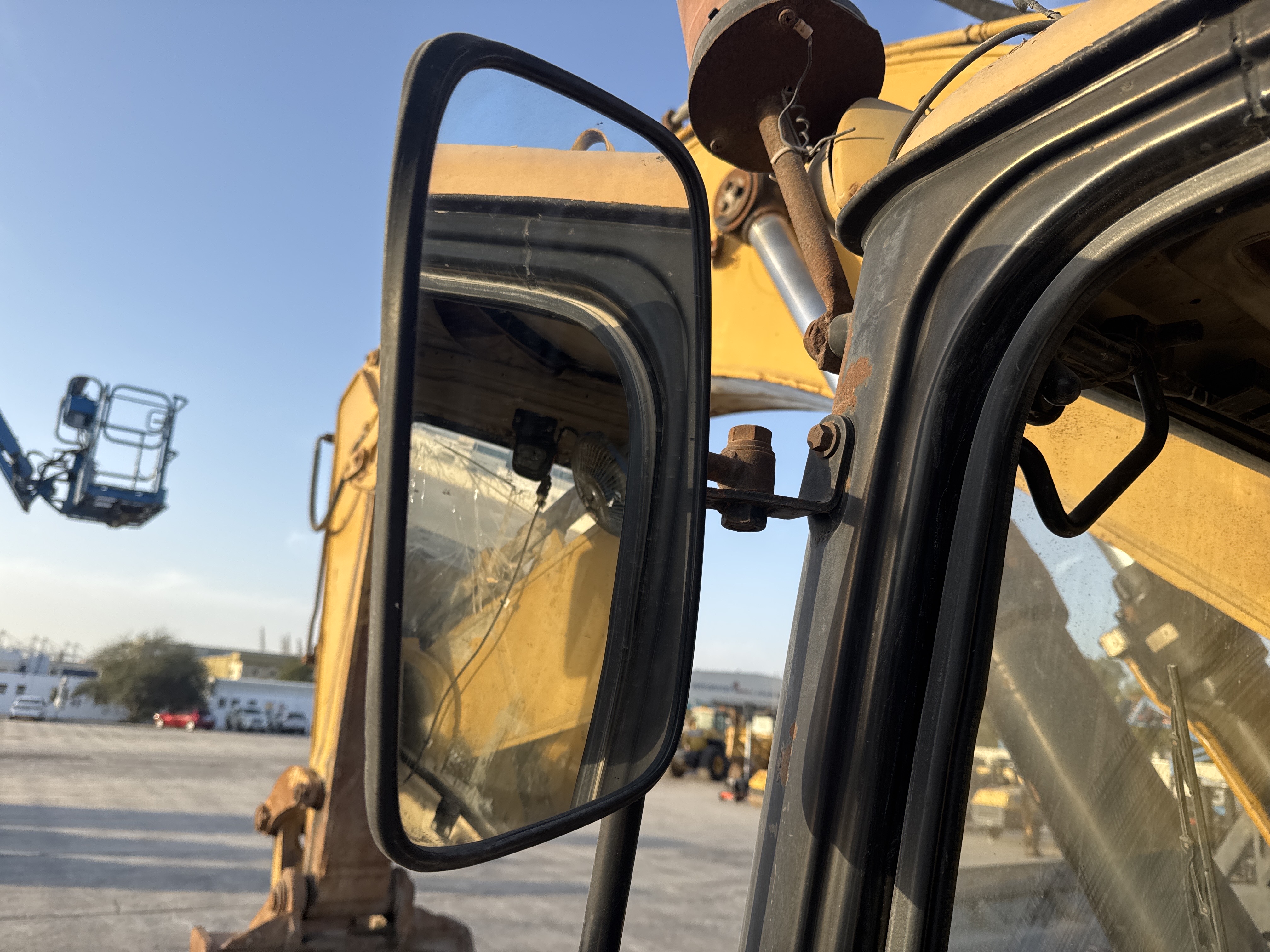 LEX-006-Cat-345B-LME-Series-II-Large-excavators-inspection-Cabin-Mirrors-2