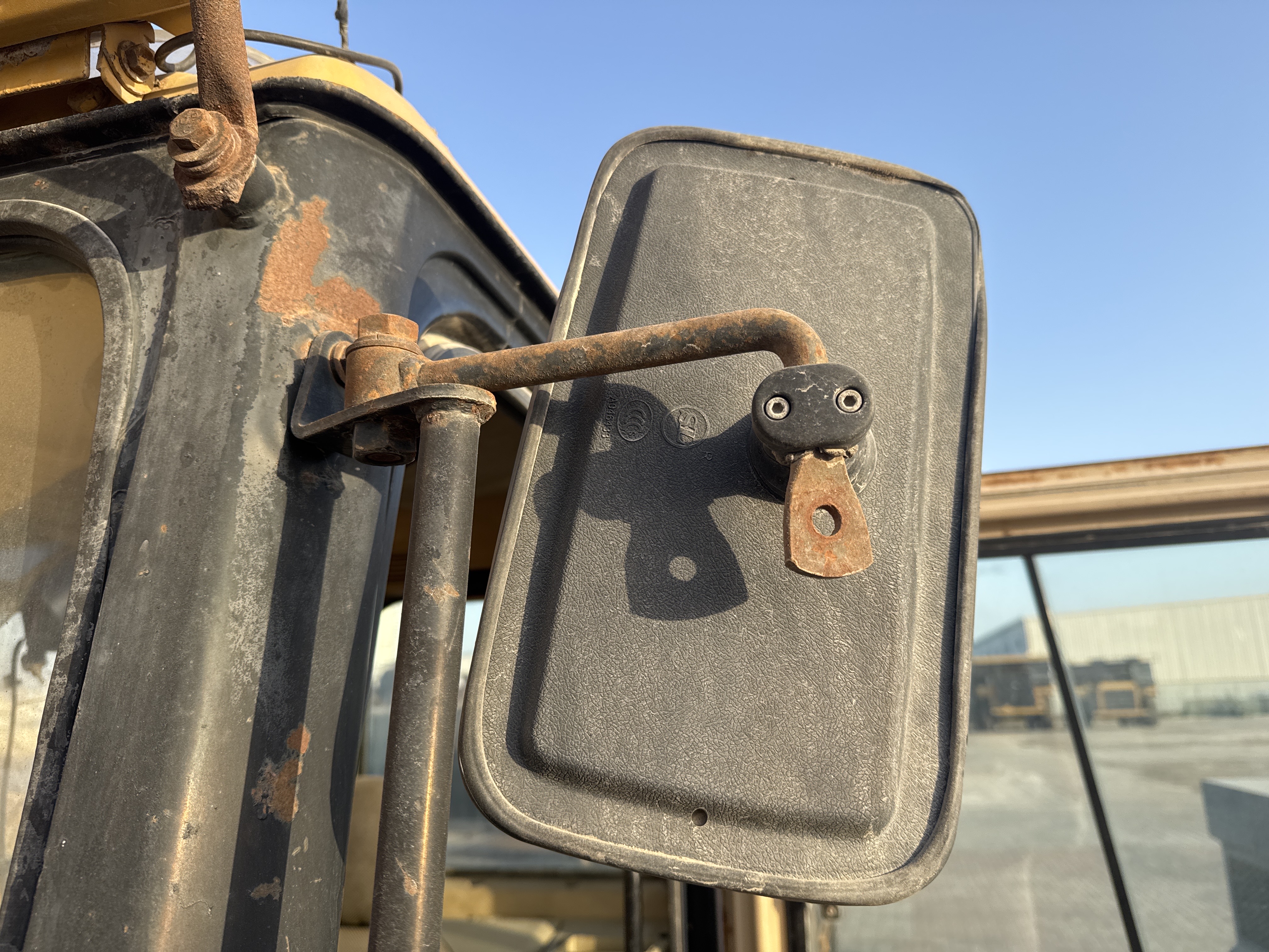 LEX-006-Cat-345B-LME-Series-II-Large-excavators-inspection-Cabin-Mirrors-2