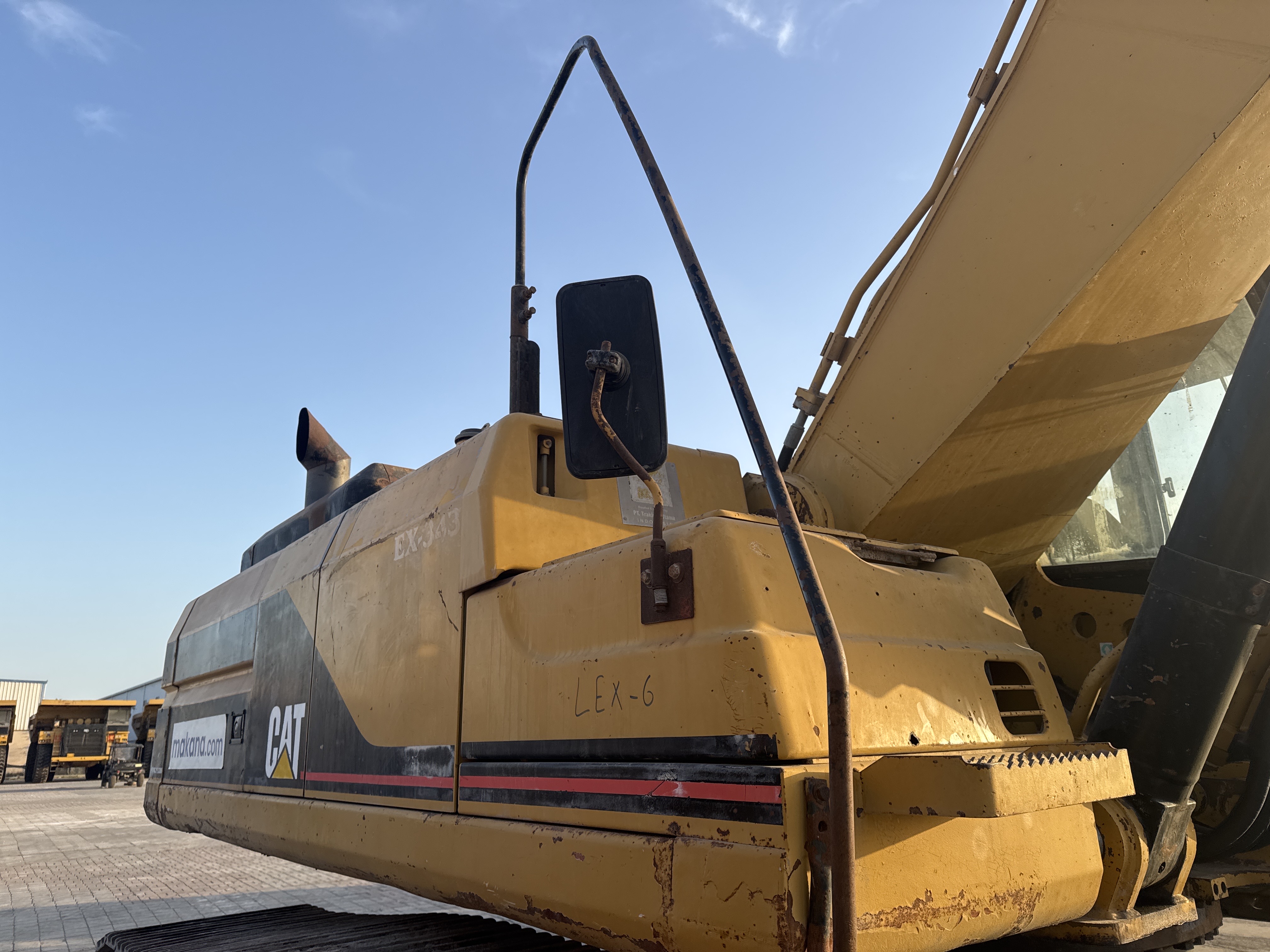 LEX-006-Cat-345B-LME-Series-II-Large-excavators-inspection-Structure-Handrails-2