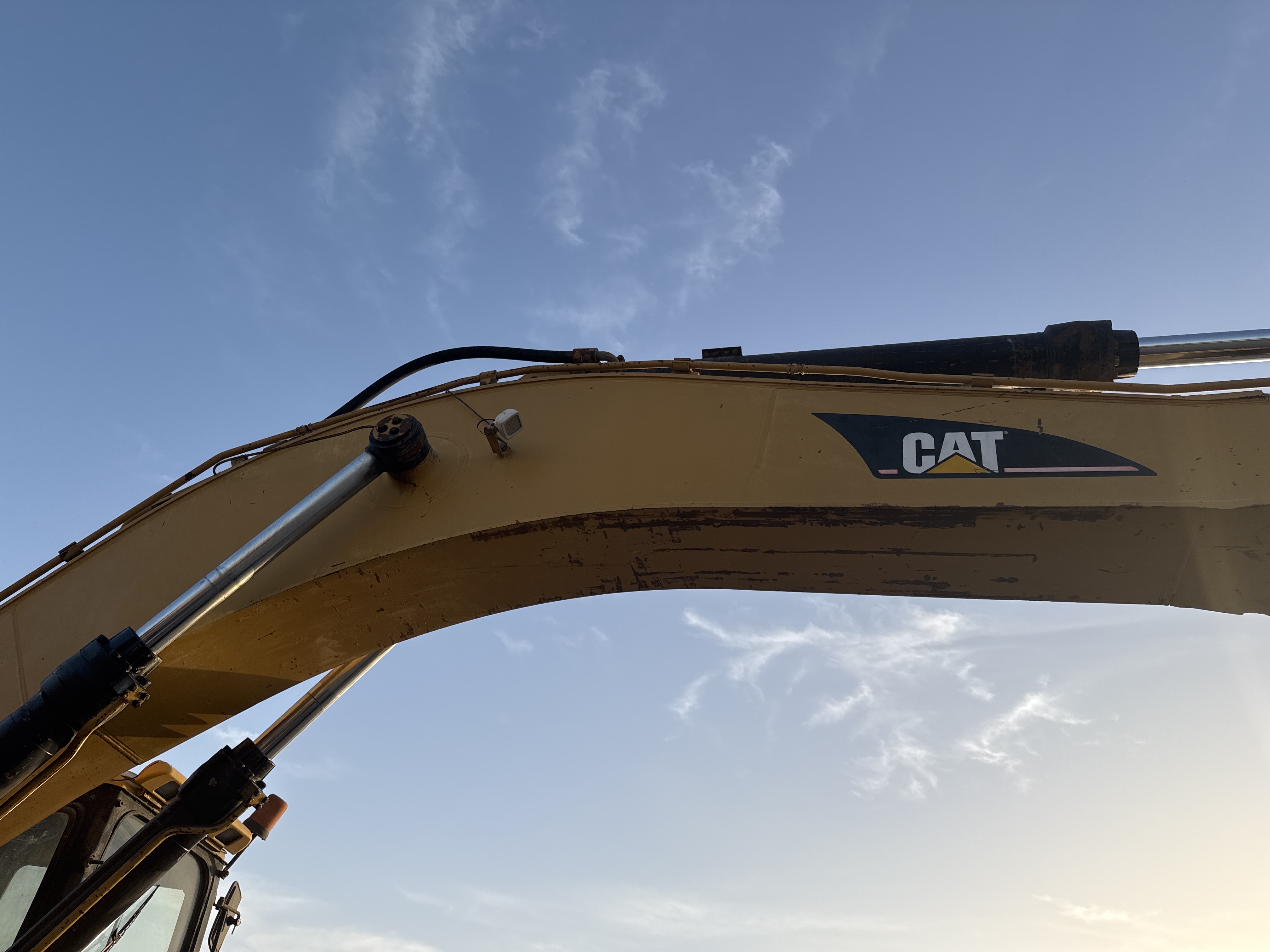 LEX-006-Cat-345B-LME-Series-II-Large-excavators-inspection-Chassis-Boom-2