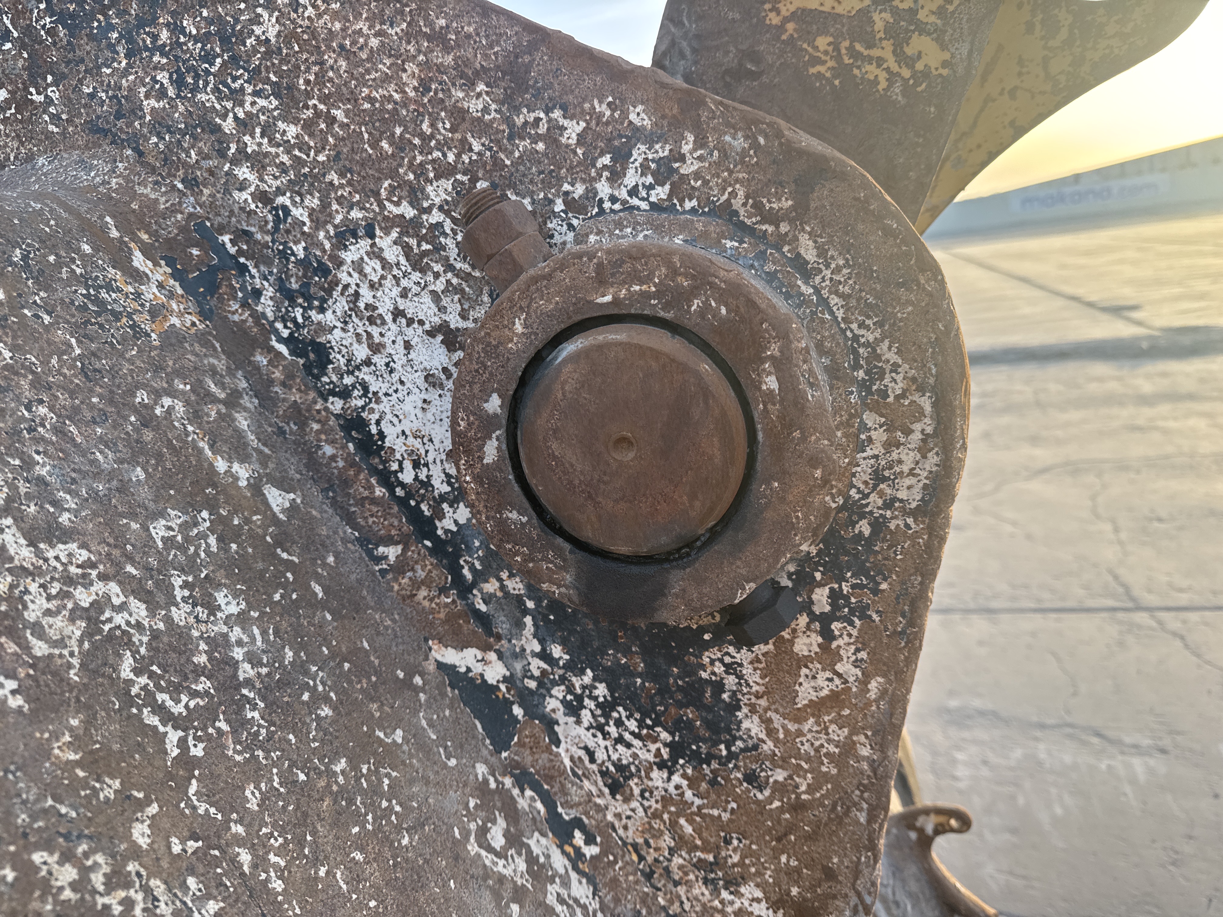 LEX-006-Cat-345B-LME-Series-II-Large-excavators-inspection-Chassis-Pin-and-bushings-stick-to-bucket-2