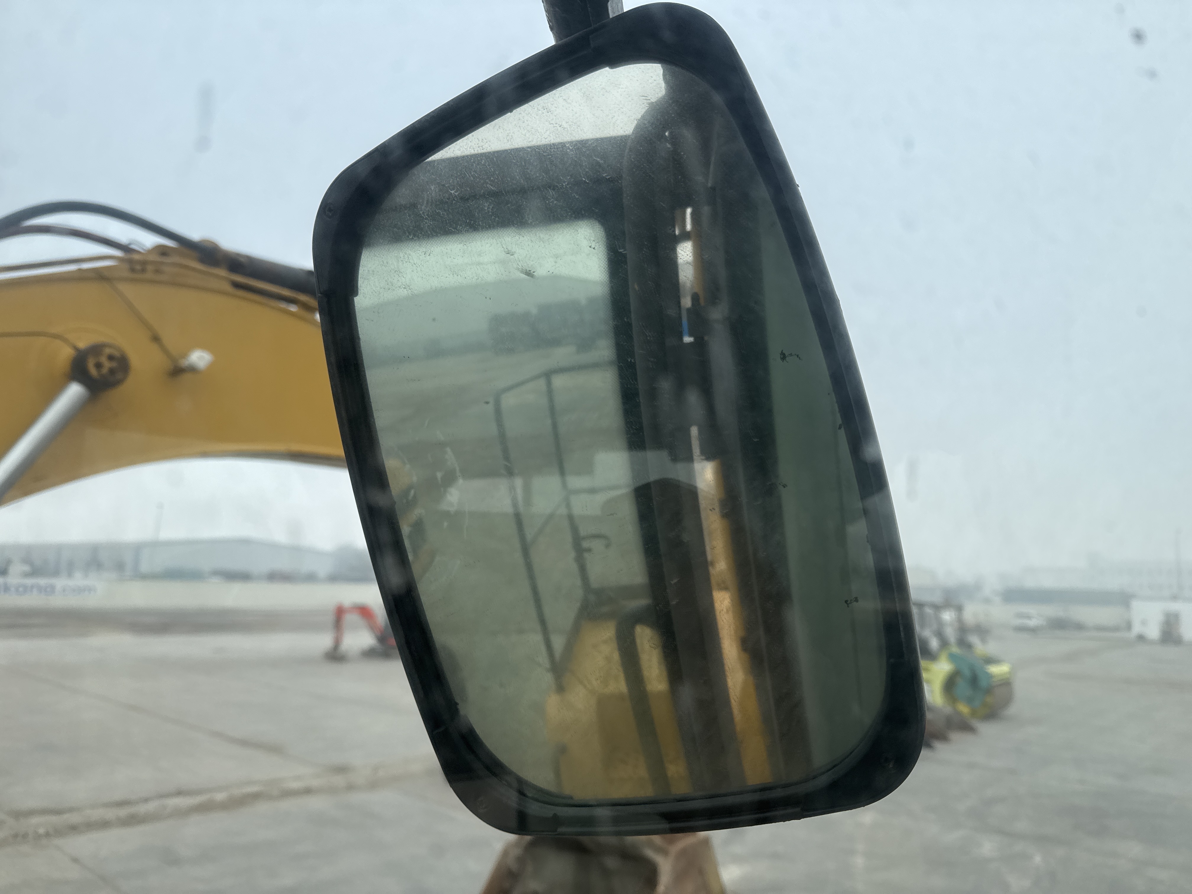 WHL-007-Volvo-L220G-Wheel-loaders-inspection-Cabin-Mirrors-2