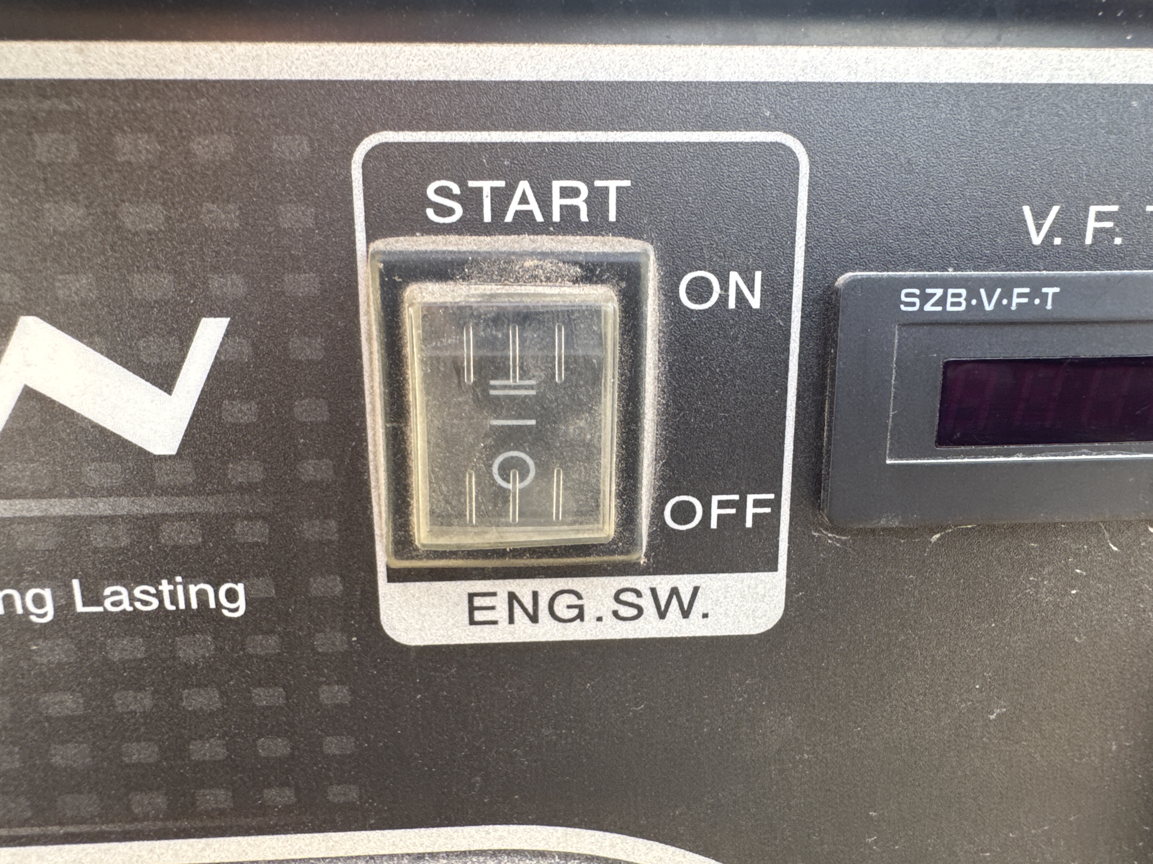 LTA-001-Furd-FZM-1000B-Light-towers-inspection-Engine-On/Off-switch-2
