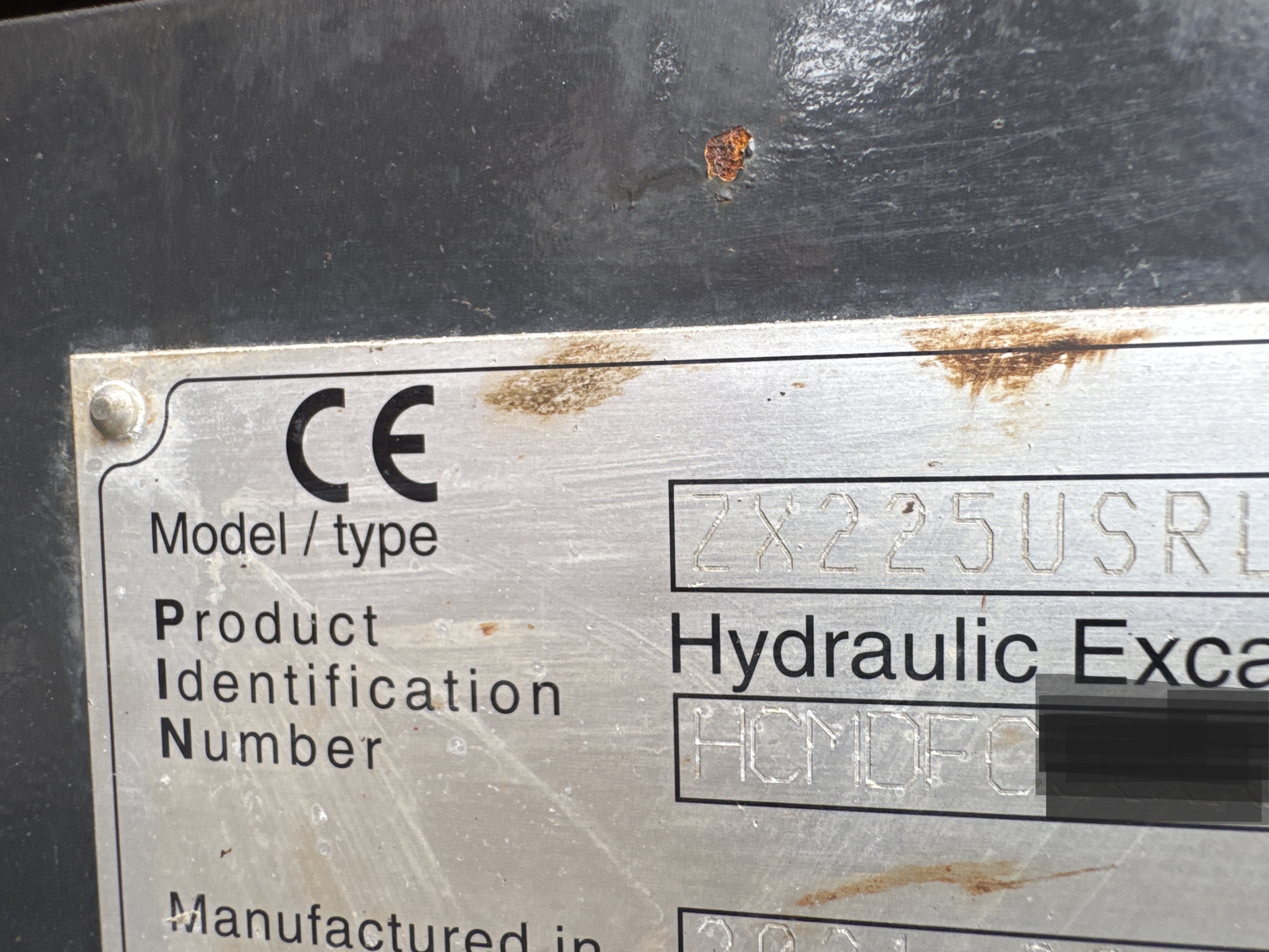 MDX-018-Hitachi-ZX225USRLC-6-Medium-excavators-inspection-General-Serial-number-1