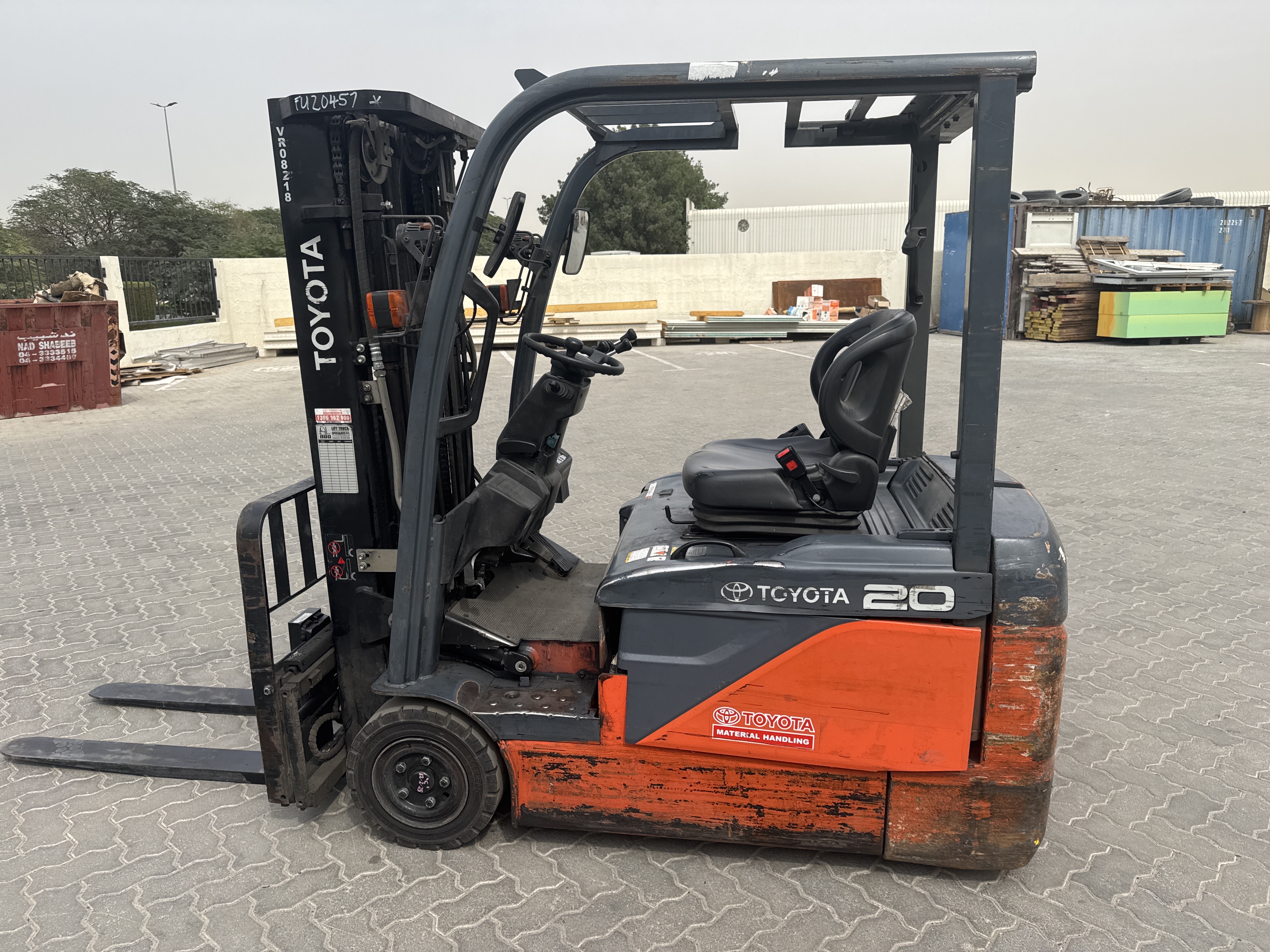 FLM-021-Toyota-8FBE20-Forklifts-inspection-Structure-Paint-1
