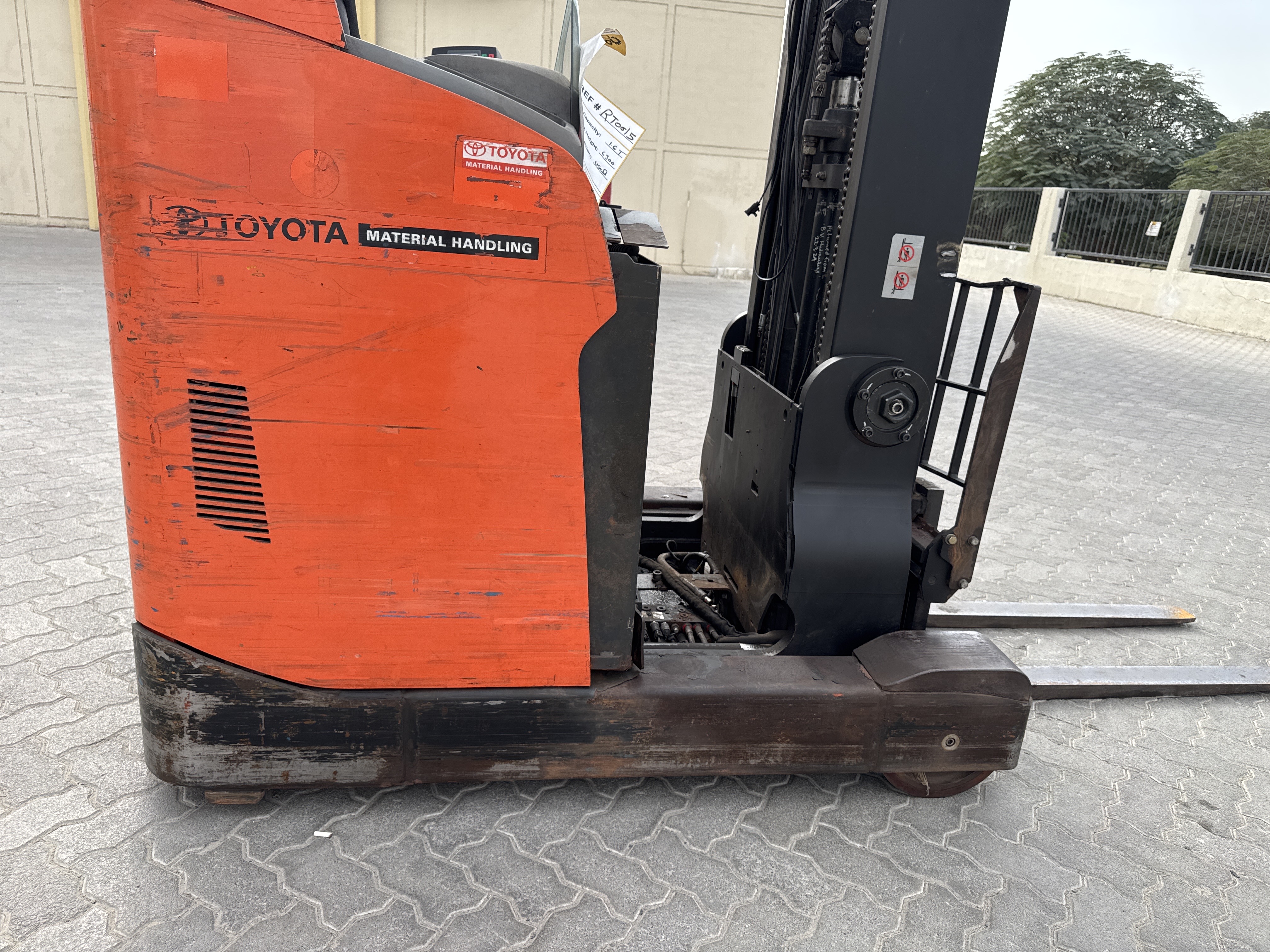 RTM-008-Toyota-Reflex-RRE160H-Reach-trucks-inspection-Structure-Paint-1