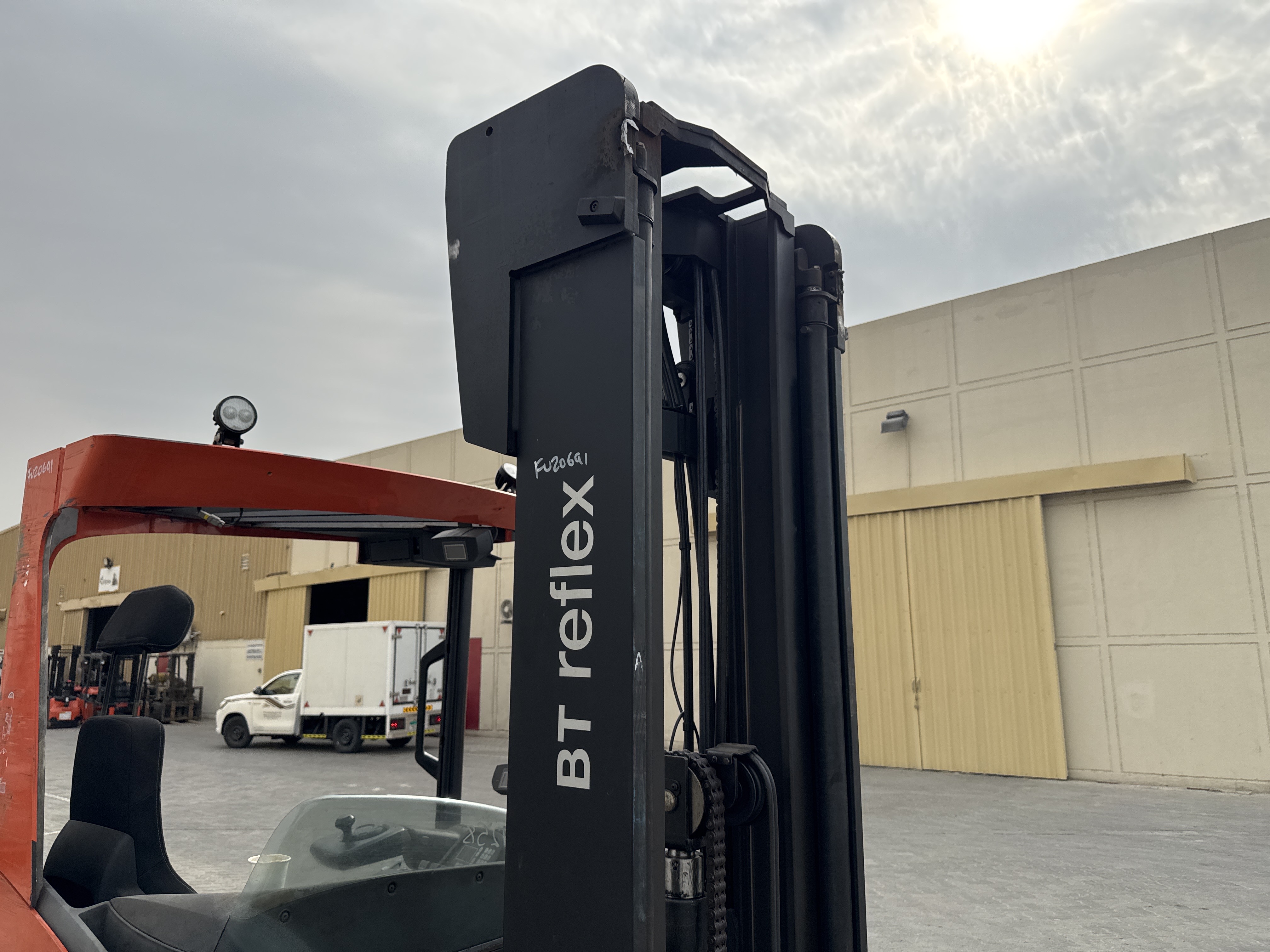 RTM-008-Toyota-Reflex-RRE160H-Reach-trucks-inspection-Chassis-Mast-1