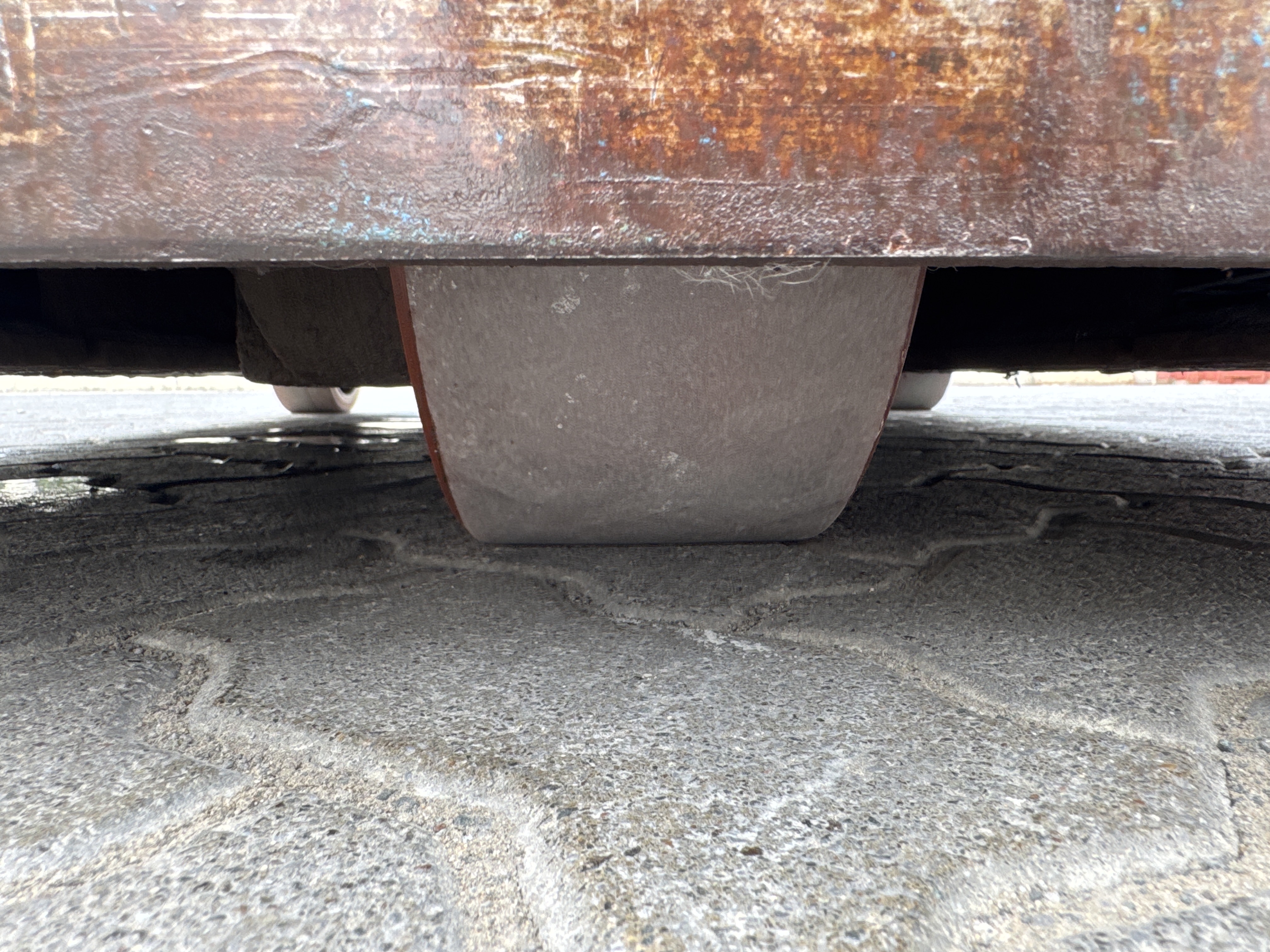 RTM-008-Toyota-Reflex-RRE160H-Reach-trucks-inspection-Chassis-Tires-condition-1