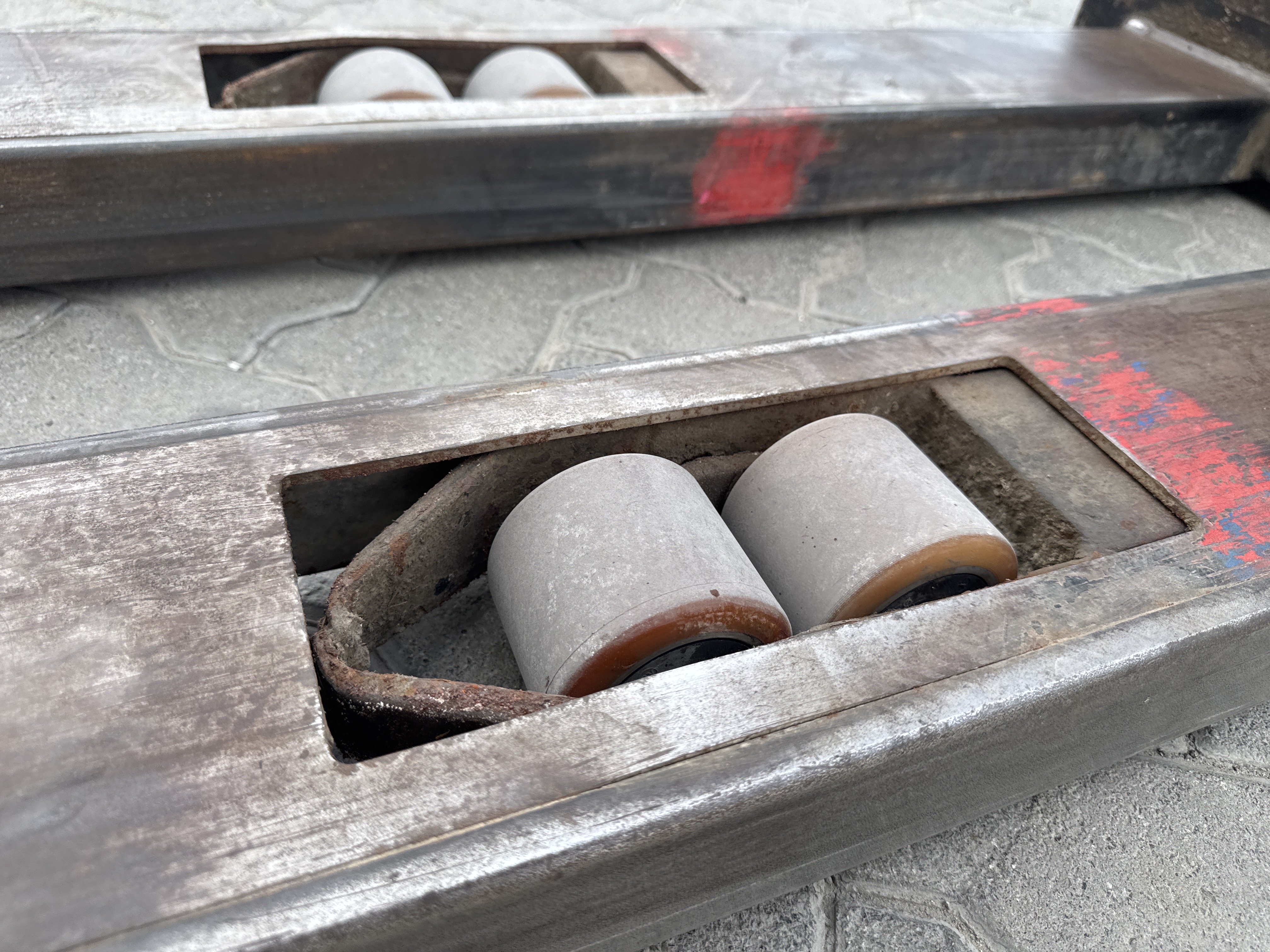 PSM-001-Toyota-Staxio-SWE160-Pallet-stackers-inspection-Chassis-Tires-condition-1