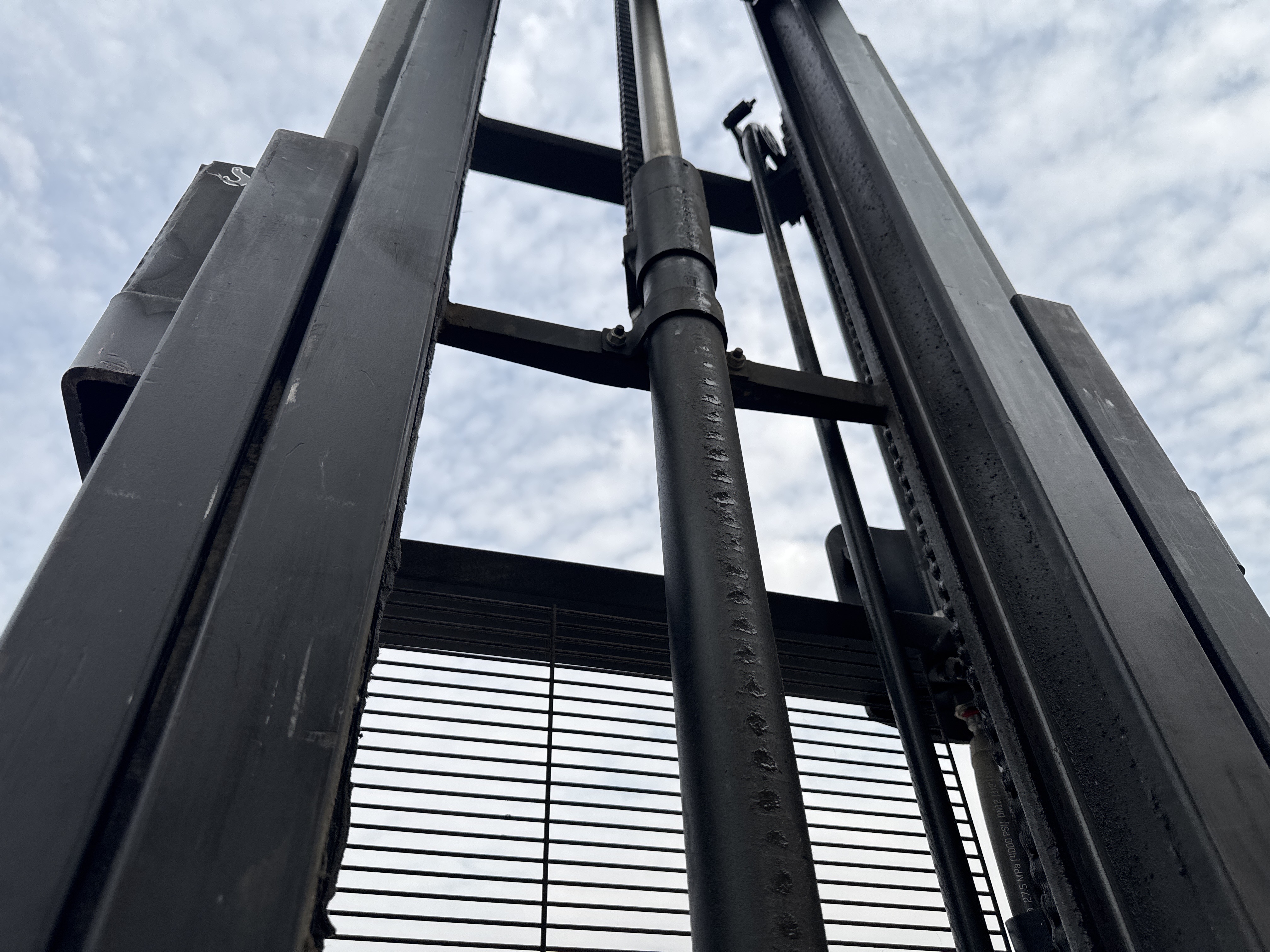 PSM-001-Toyota-Staxio-SWE160-Pallet-stackers-inspection-Hydraulics-Lift-cylinders-1