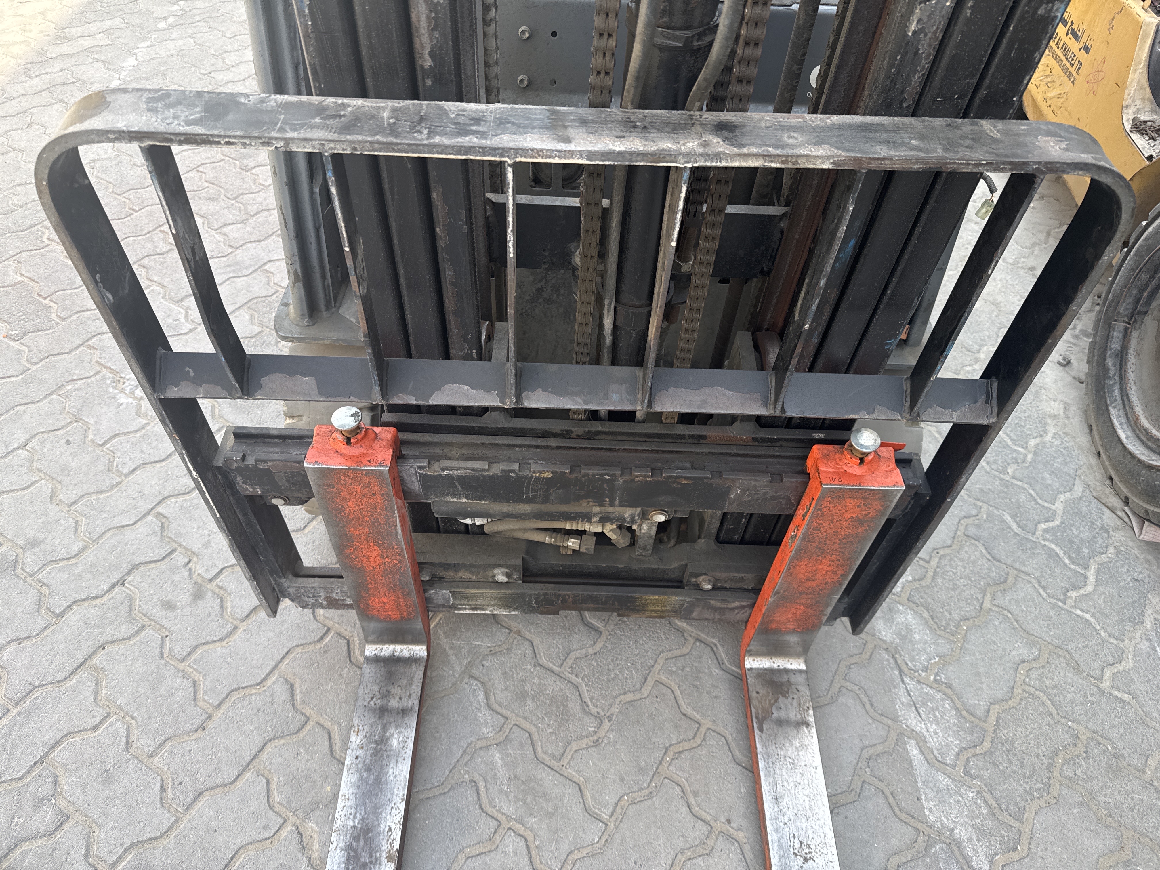 FLM-014-تويوتا-8FBE18-رافعات-شوكية-فحص-الهيكل-الحامل-1