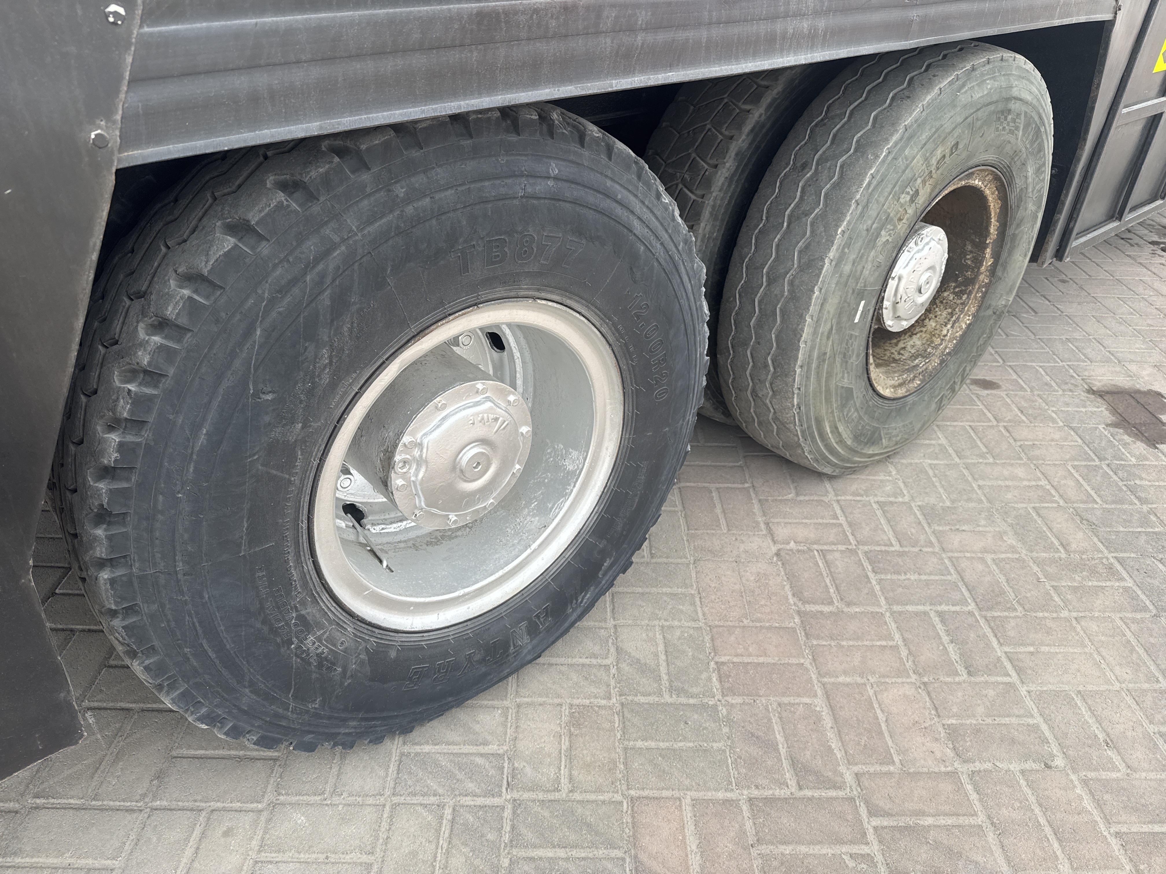 TRC-001-ساني-STC500-شاحنات-الرافعة-فحص-الهيكل-حالة-العجلات-1