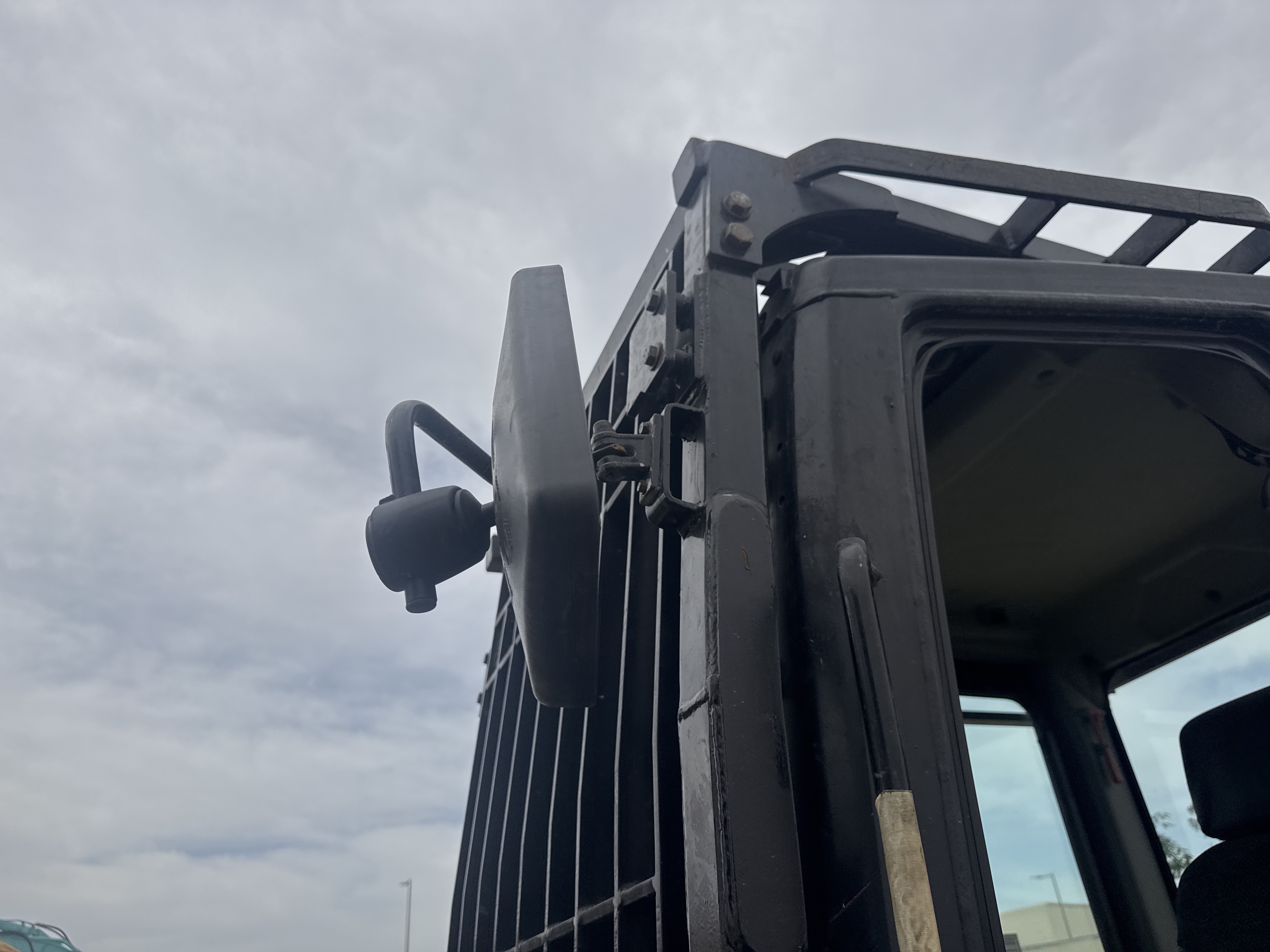 MNX-020-Cat-305E2-Mini-excavators-inspection-Cabin-Mirrors-1