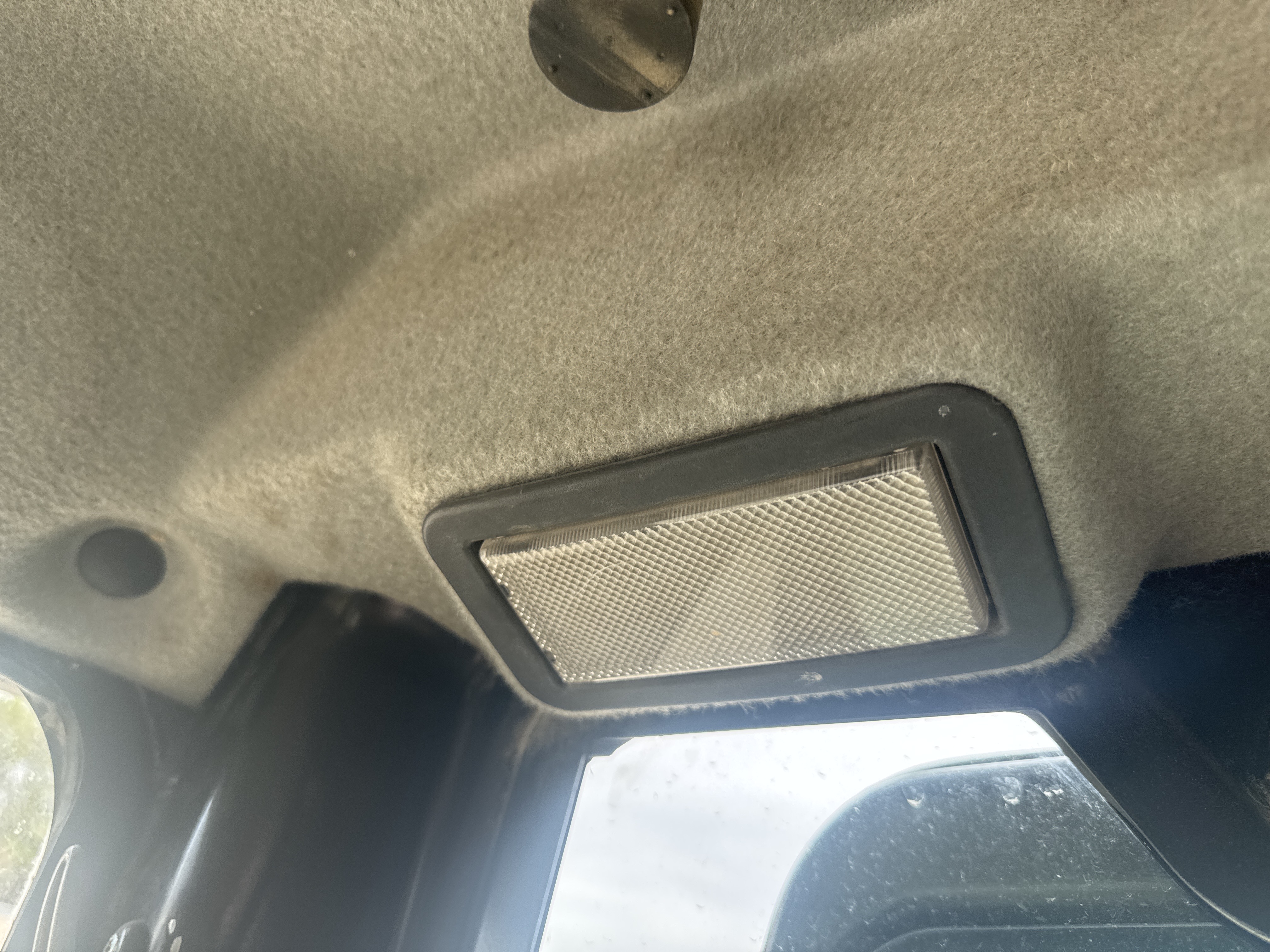 MNX-020-Cat-305E2-Mini-excavators-inspection-Cabin-Cabin-light-1