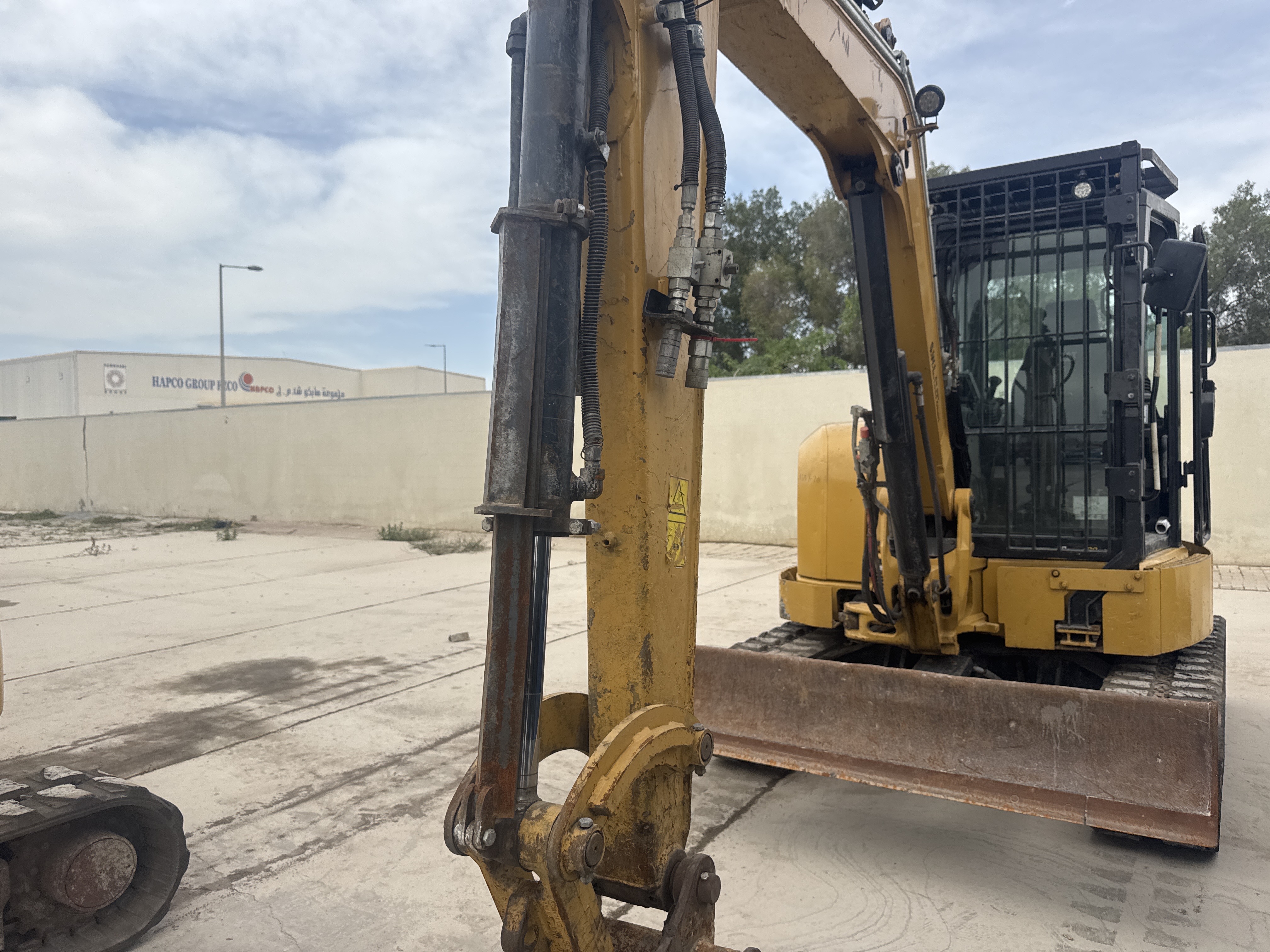 MNX-020-Cat-305E2-Mini-excavators-inspection-Chassis-Stick-1