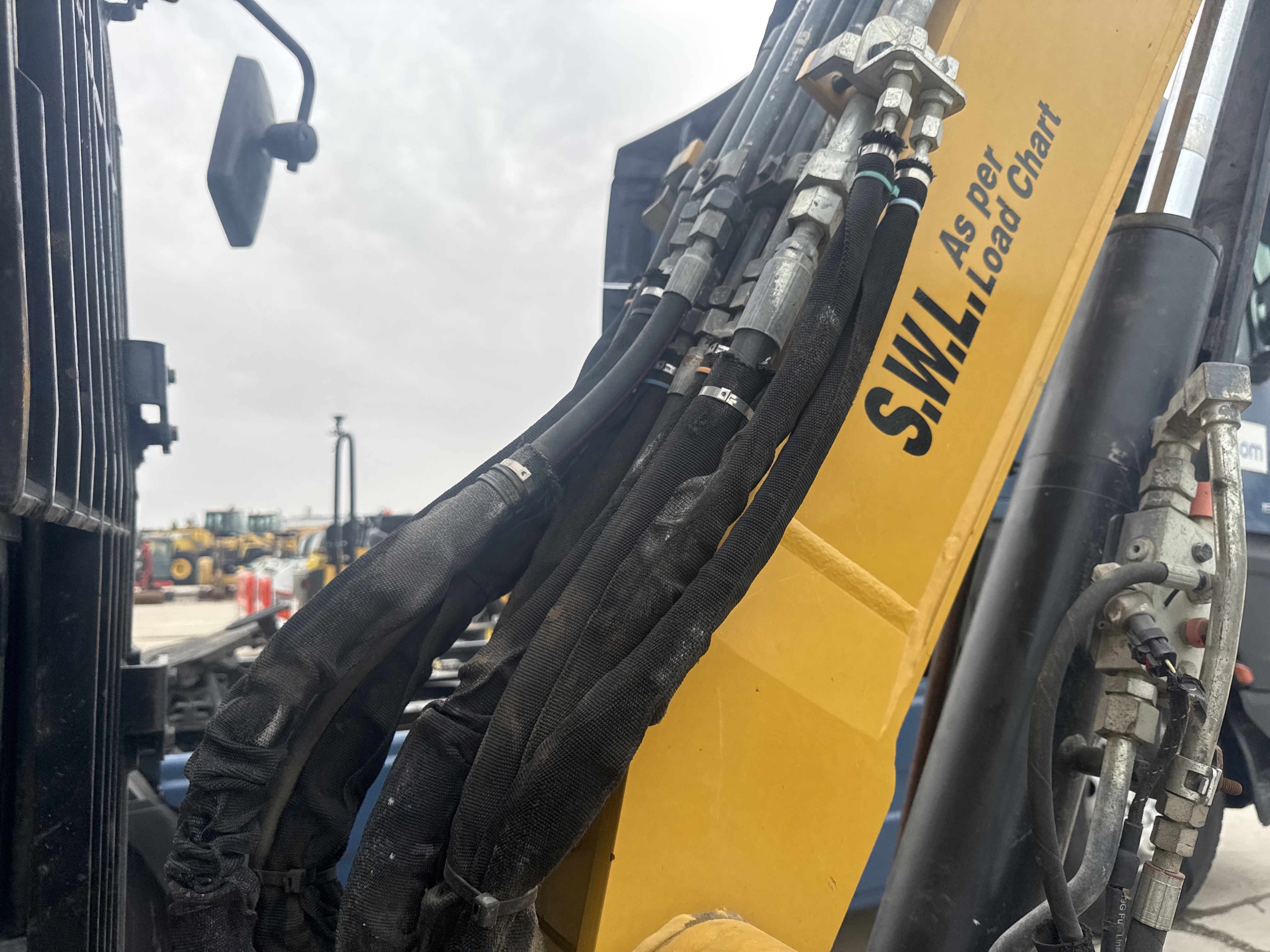 MNX-020-Cat-305E2-Mini-excavators-inspection-Hydraulics-Hydraulic-hoses-and-lines-1