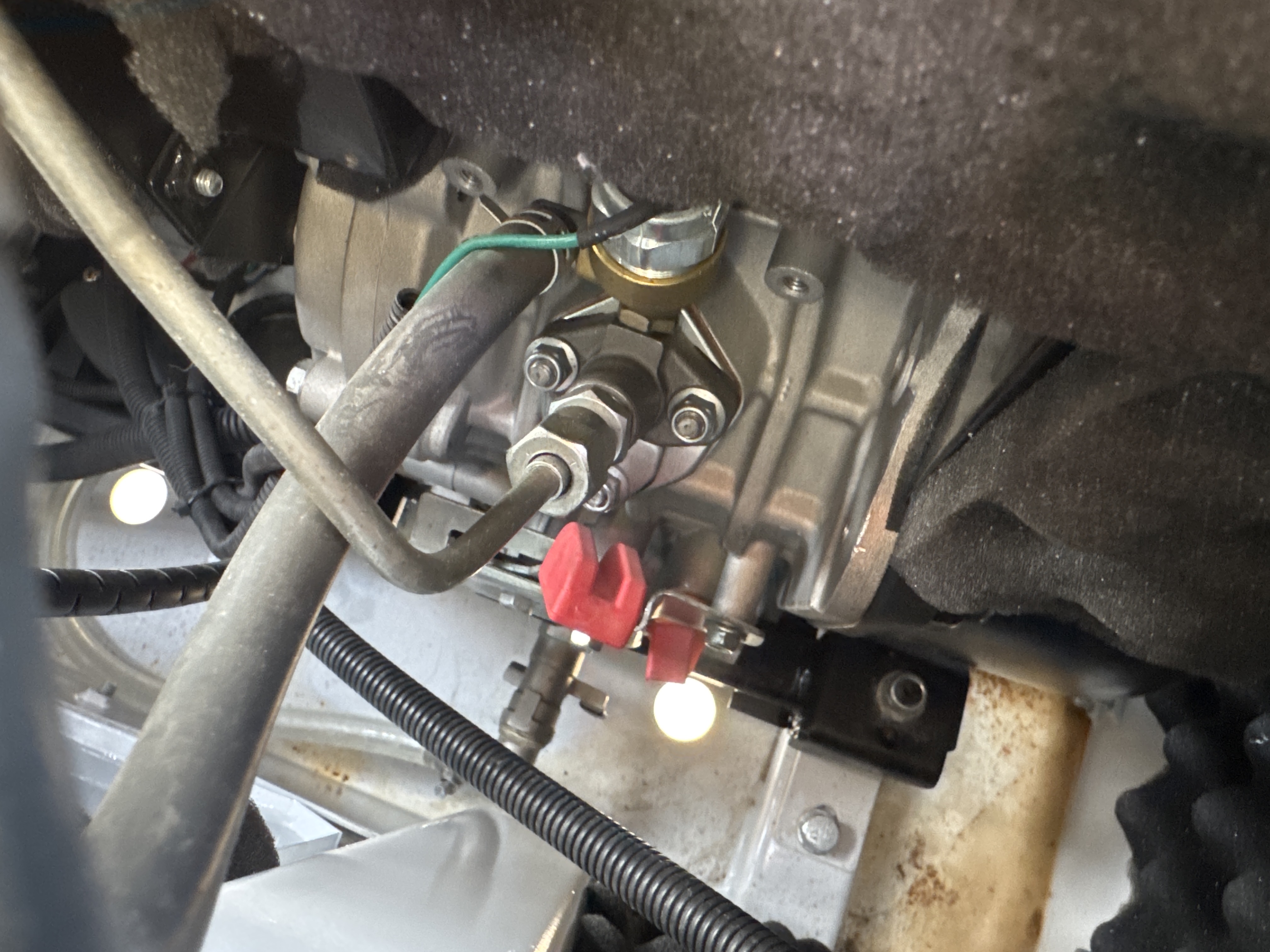 LTA-002-Hunter-Pro-GLTS4005-Light-towers-inspection-Engine-Hoses-1