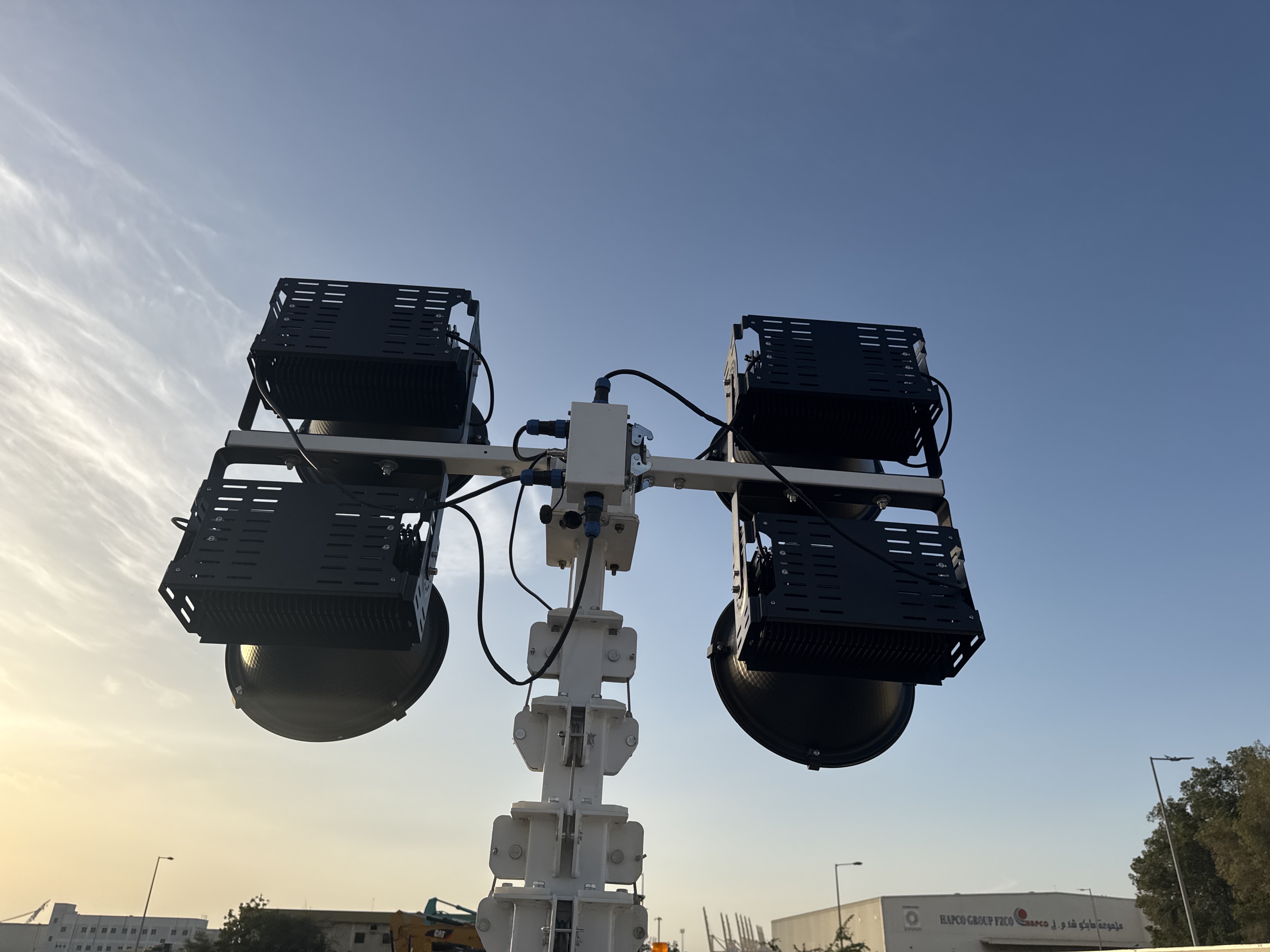 LTA-002-Hunter-Pro-GLTS4005-Light-towers-inspection-Electronics-Exterior-lights-1