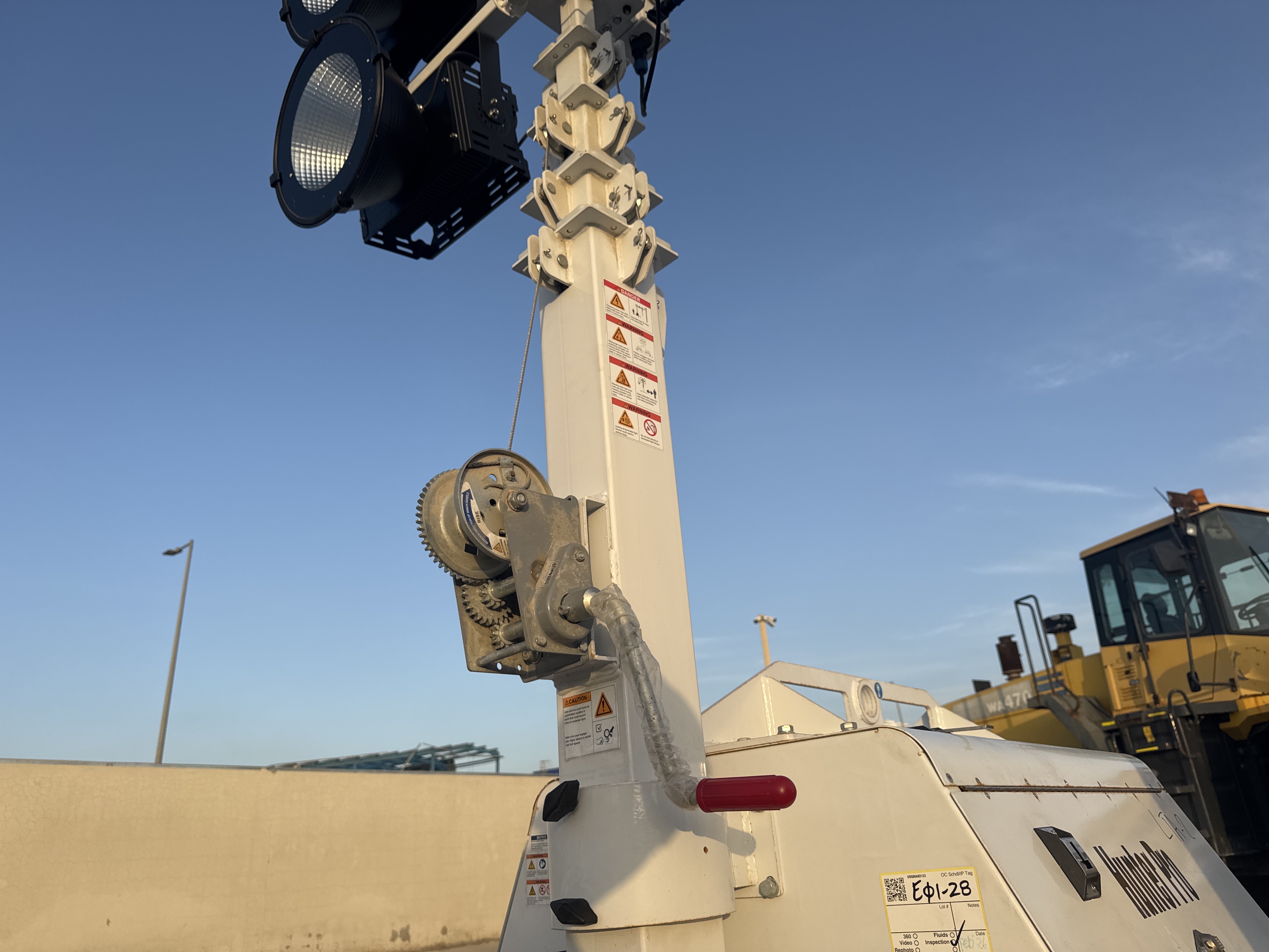 LTA-002-Hunter-Pro-GLTS4005-Light-towers-inspection-Structure-Mast-1