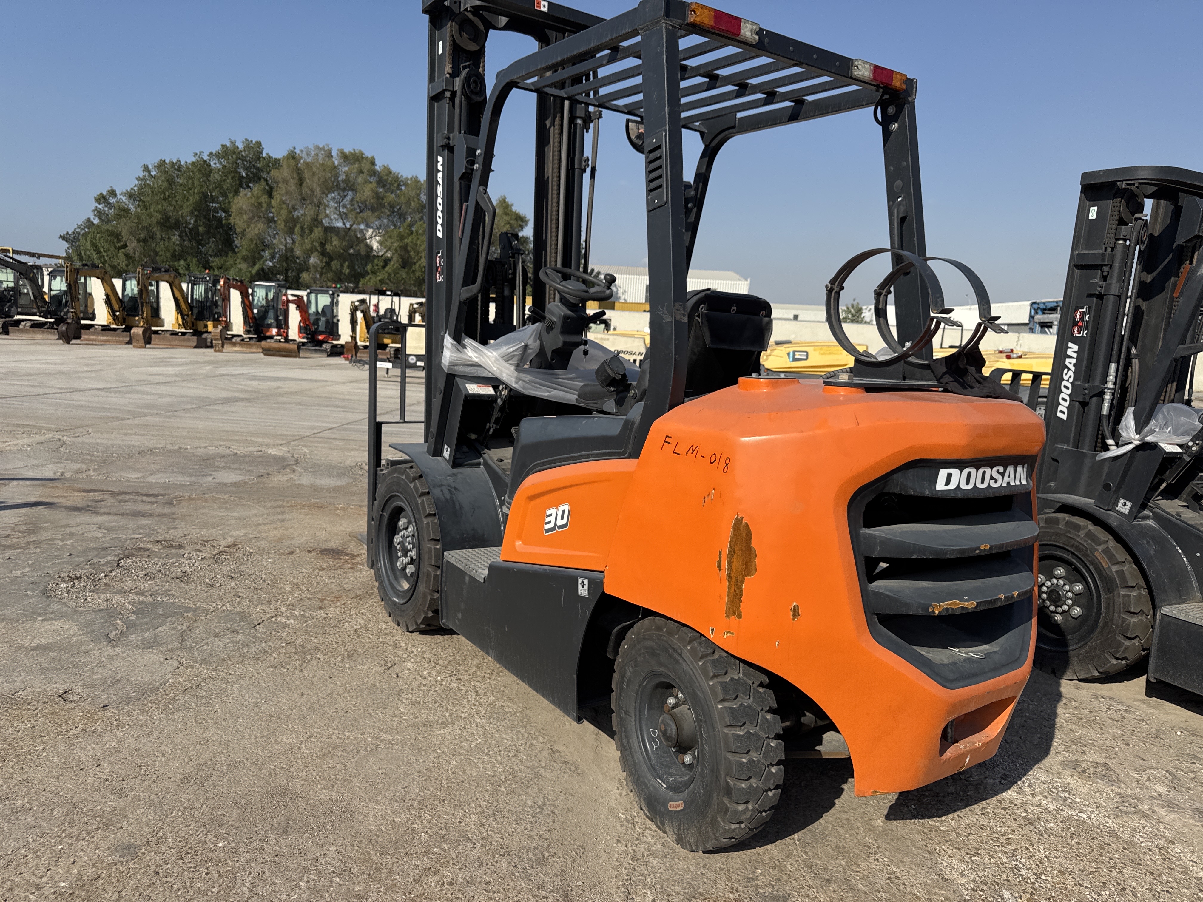FLM-018-Doosan-G30NXP-Forklifts-inspection-Structure-Paint-1