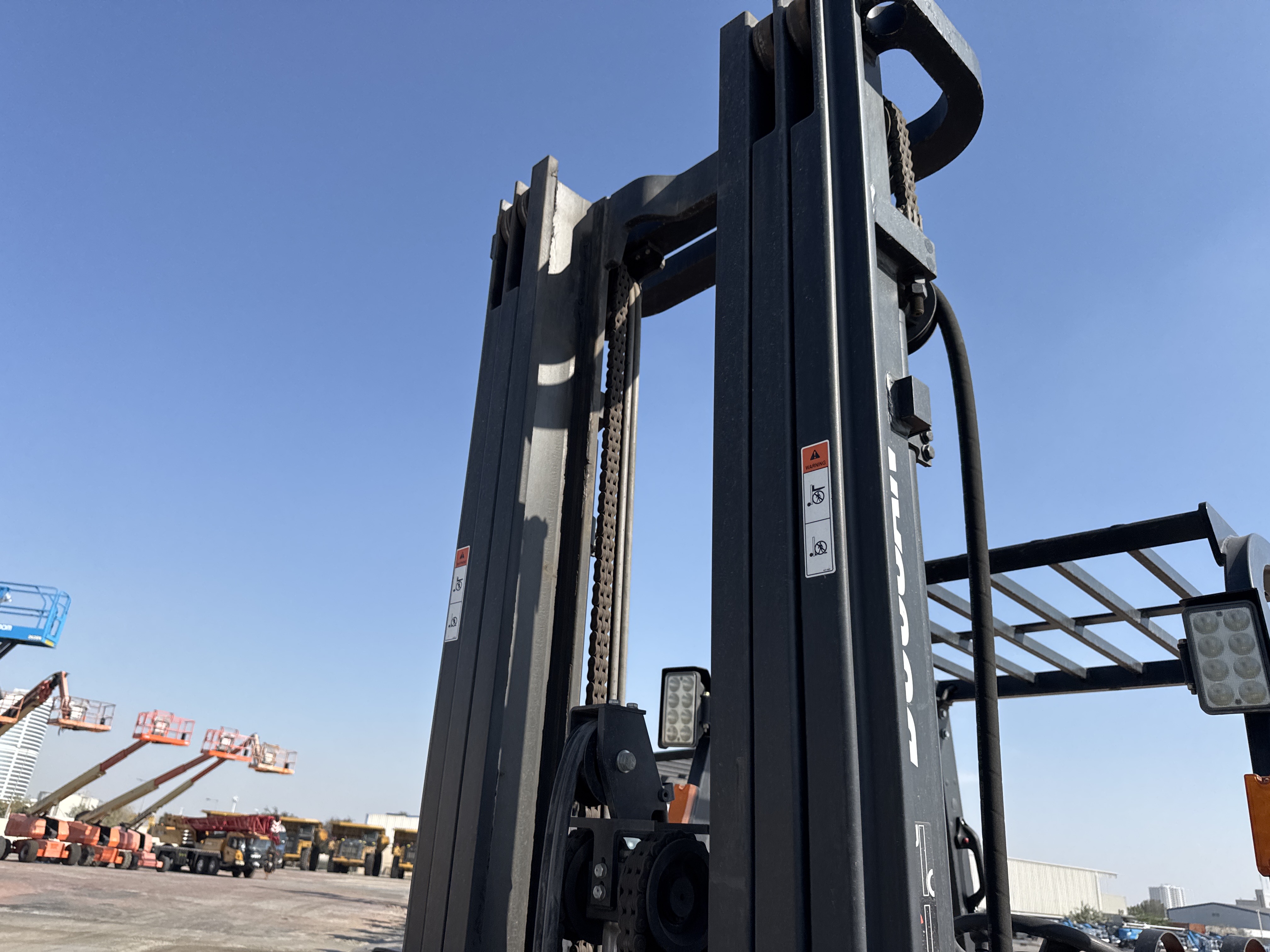 FLM-018-Doosan-G30NXP-Forklifts-inspection-Chassis-Mast-1