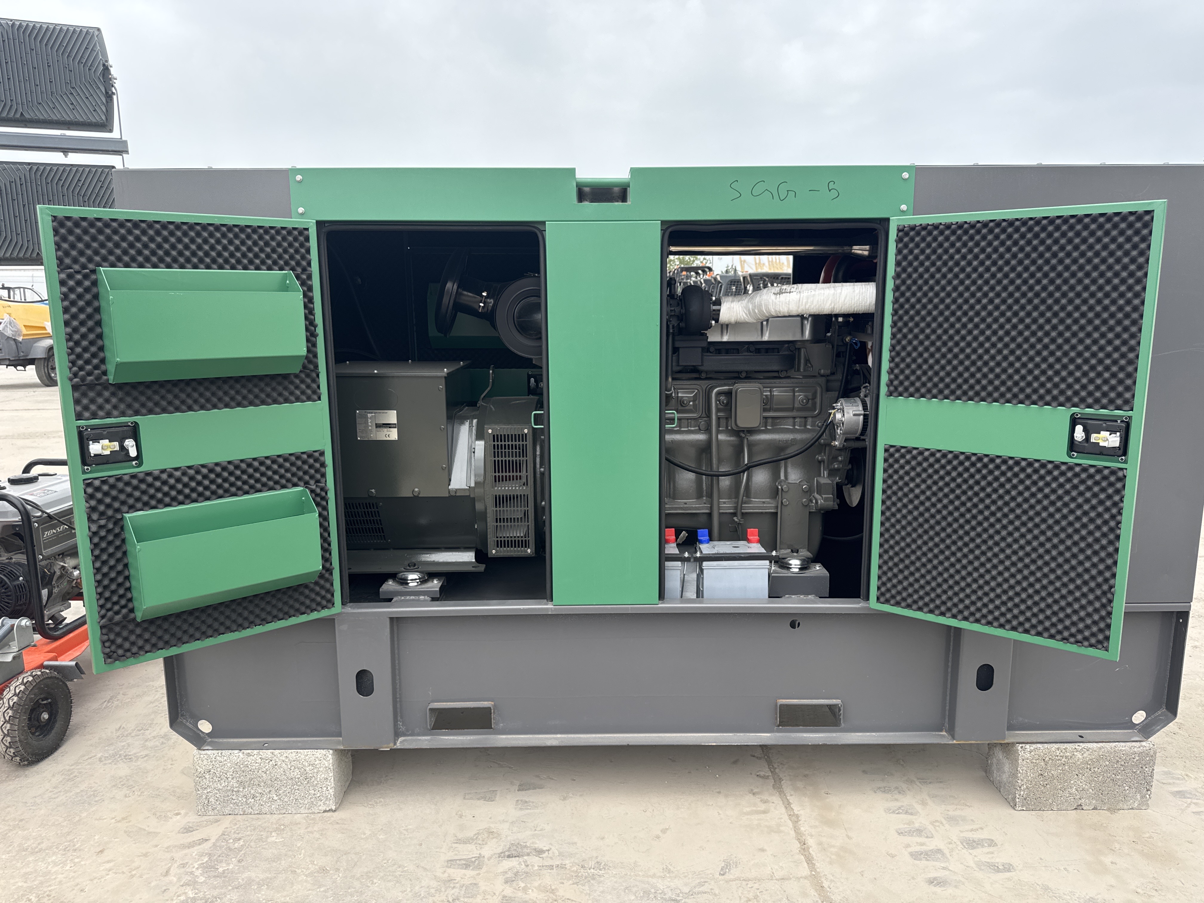 SGG-005-Green-Power-GP180-Stationary-generators-inspection-Structure-Doors-4