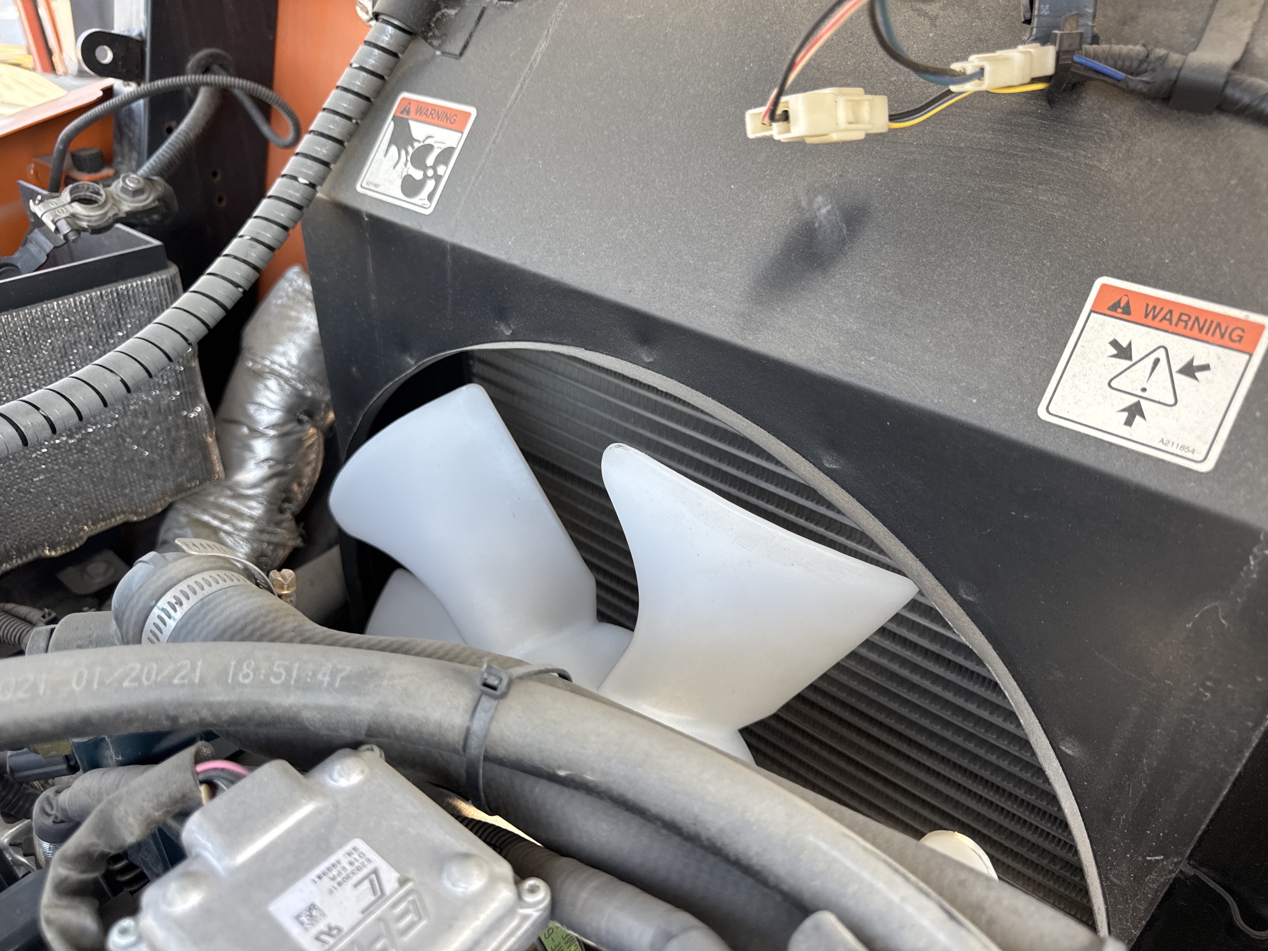 FLM-018-Doosan-G30NXP-Forklifts-inspection-Engine-Radiator,-oil-cooler-and-air-cooler-1