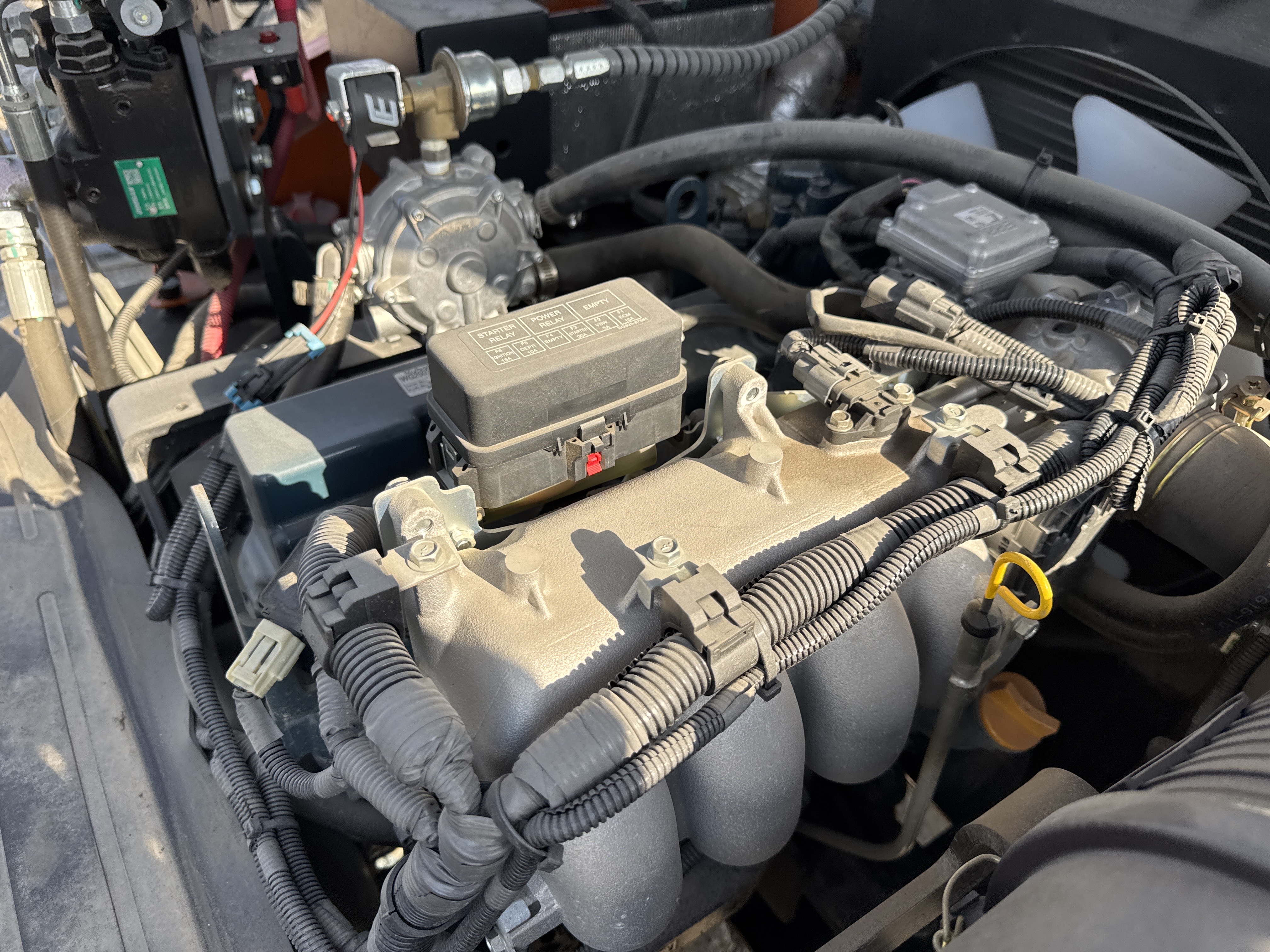 FLM-018-Doosan-G30NXP-Forklifts-inspection-Engine-Engine-oil-leaks-1