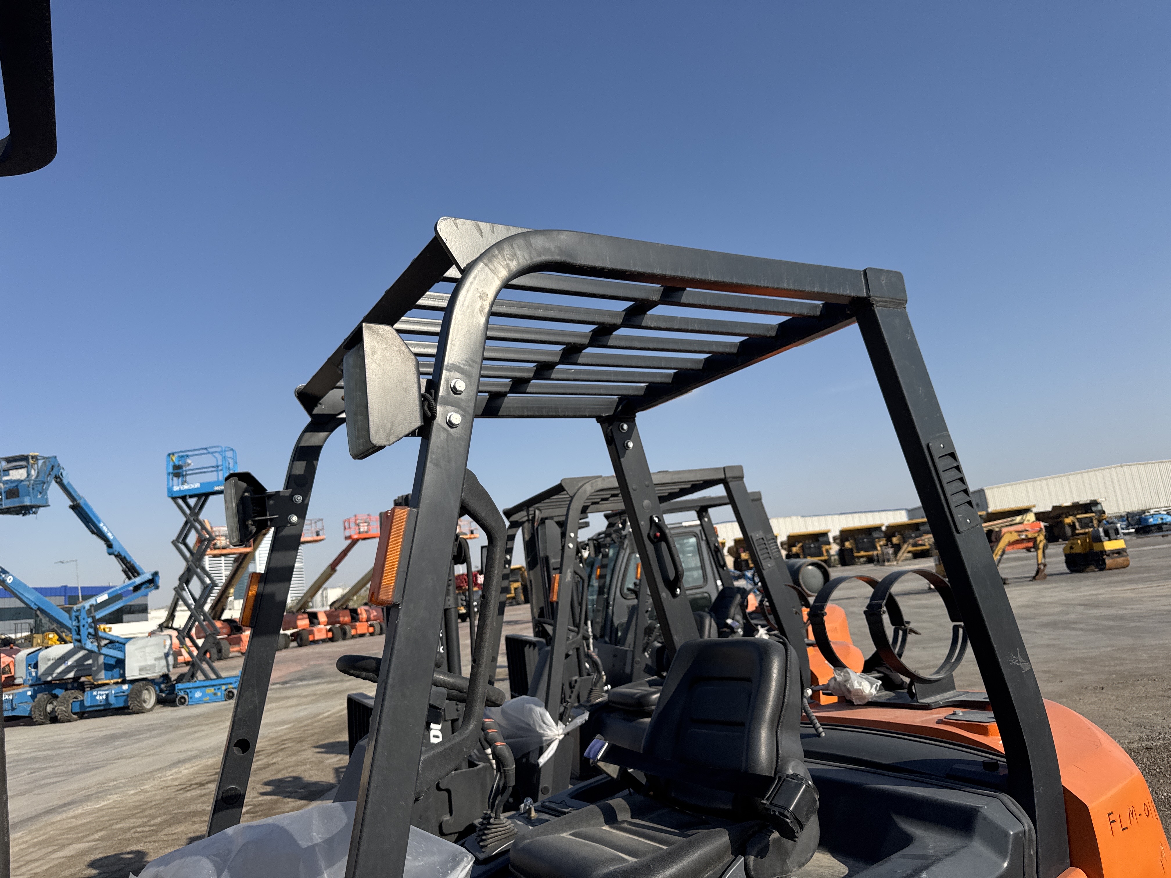 FLM-018-Doosan-G30NXP-Forklifts-inspection-Safety-Rollover-protective-structure-(ROPS-/-FOPS)-1