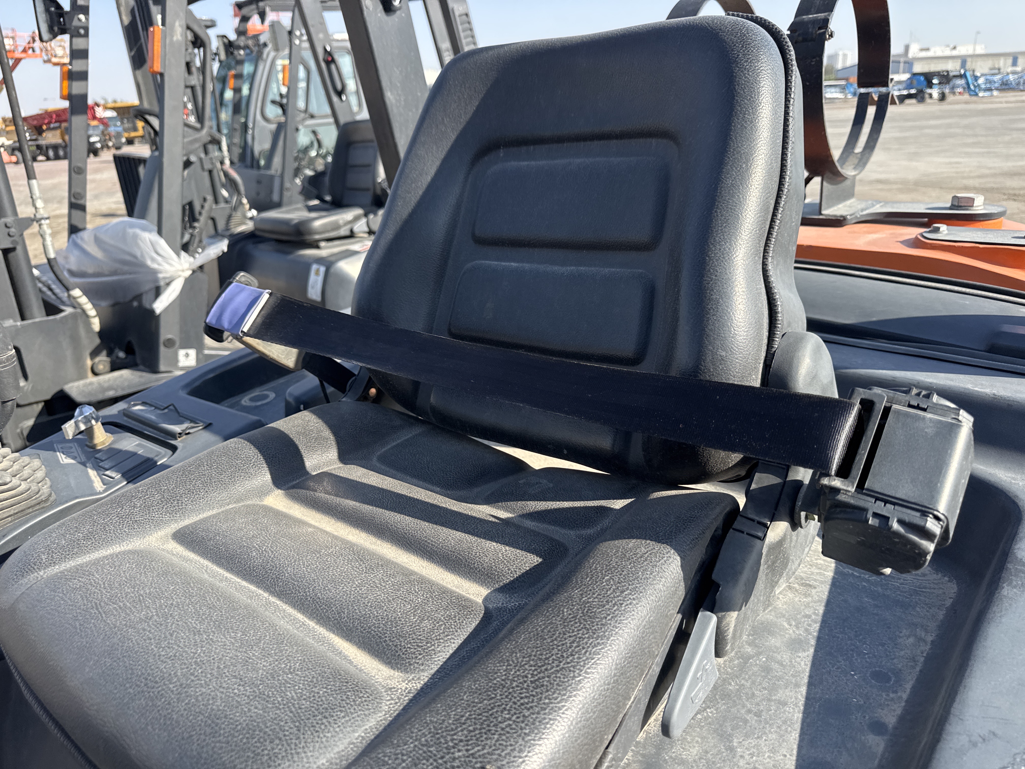 FLM-018-Doosan-G30NXP-Forklifts-inspection-Safety-Seat-belts-1