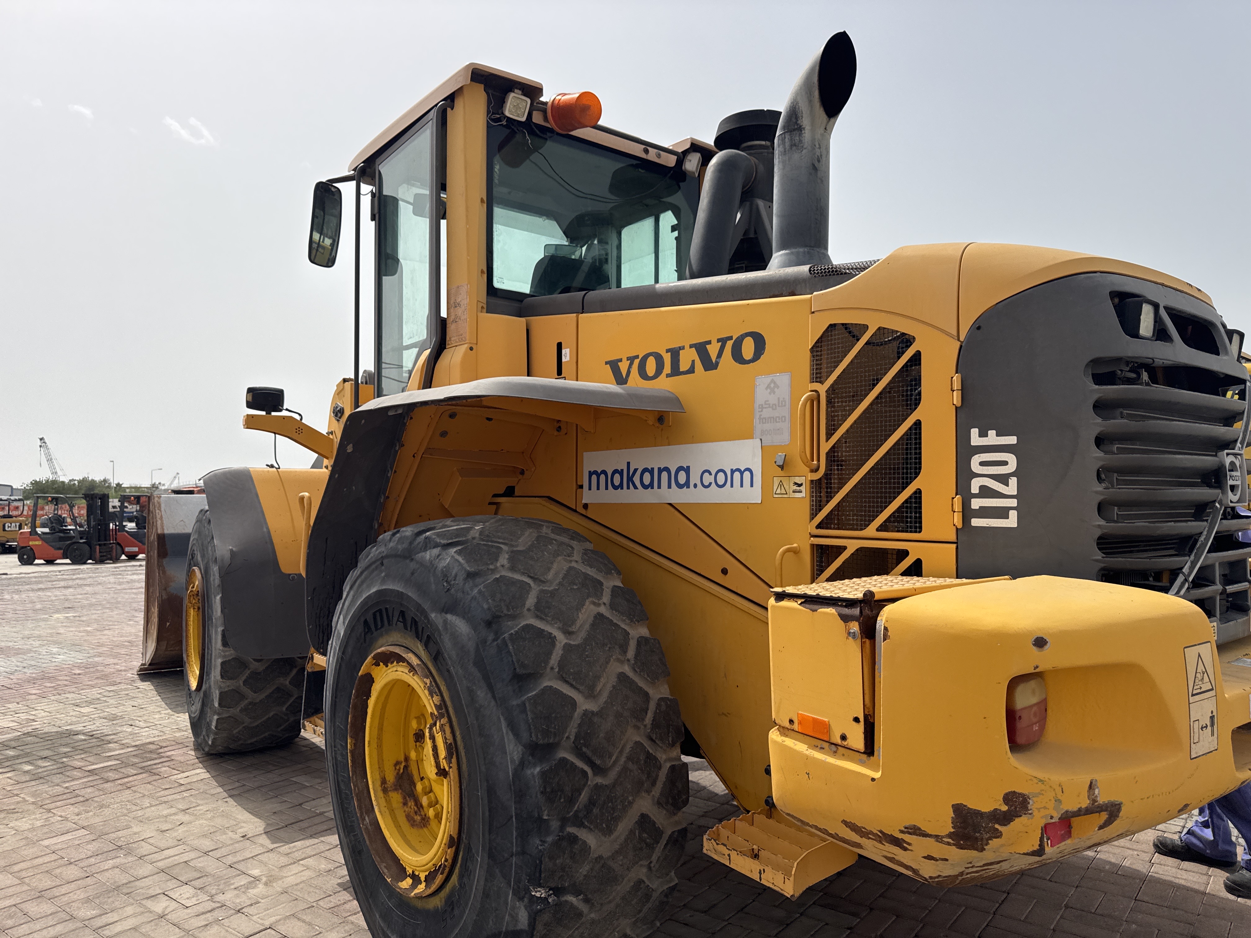 WHL-011-فولفو-L120F-لوادر-بعجلات-فحص-الهيكل-الصبغ-1