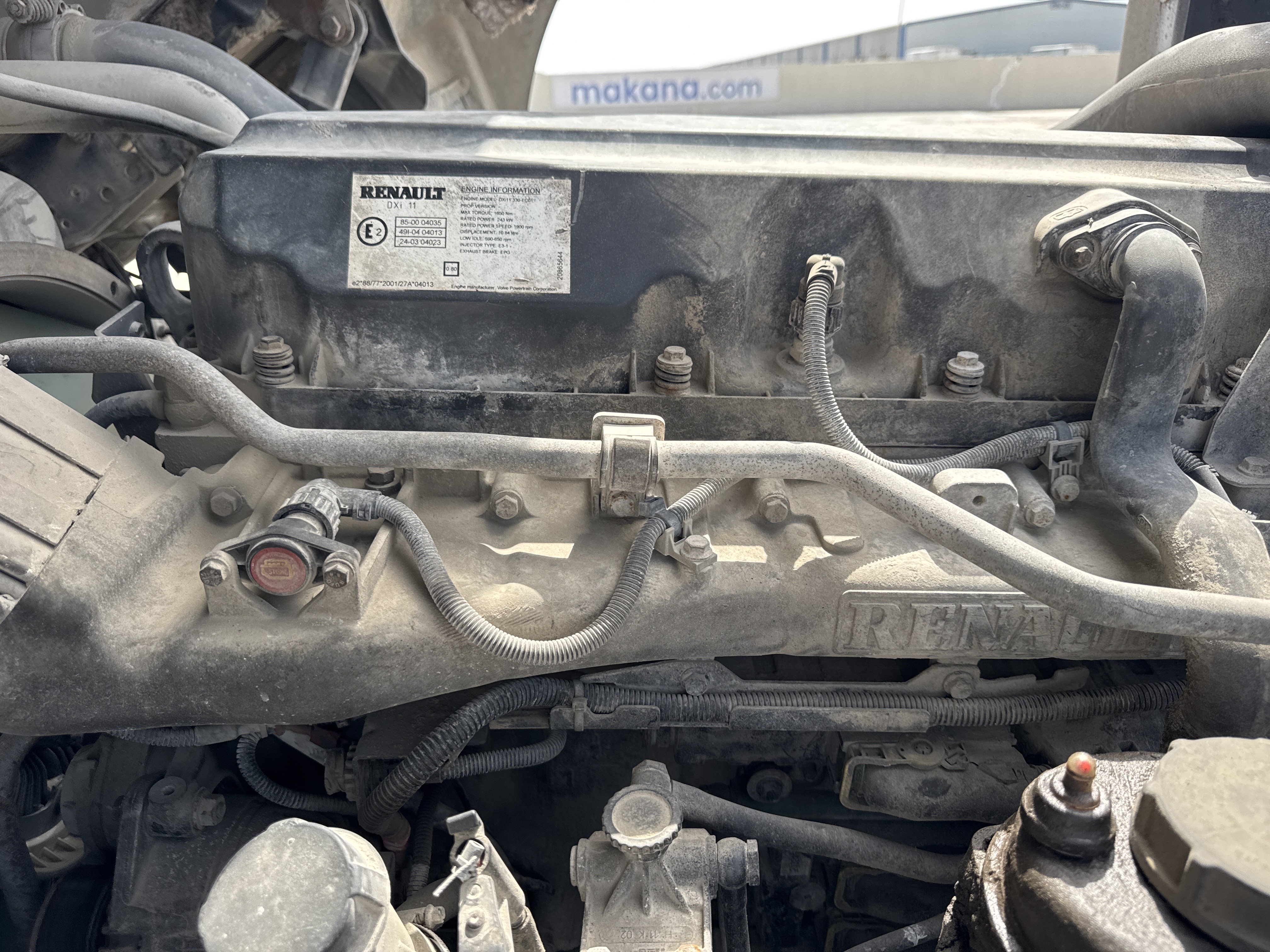 CMT-001-Renault-Kerax-Concrete-mixer-trucks-inspection-Engine-Fuel-leaks-1