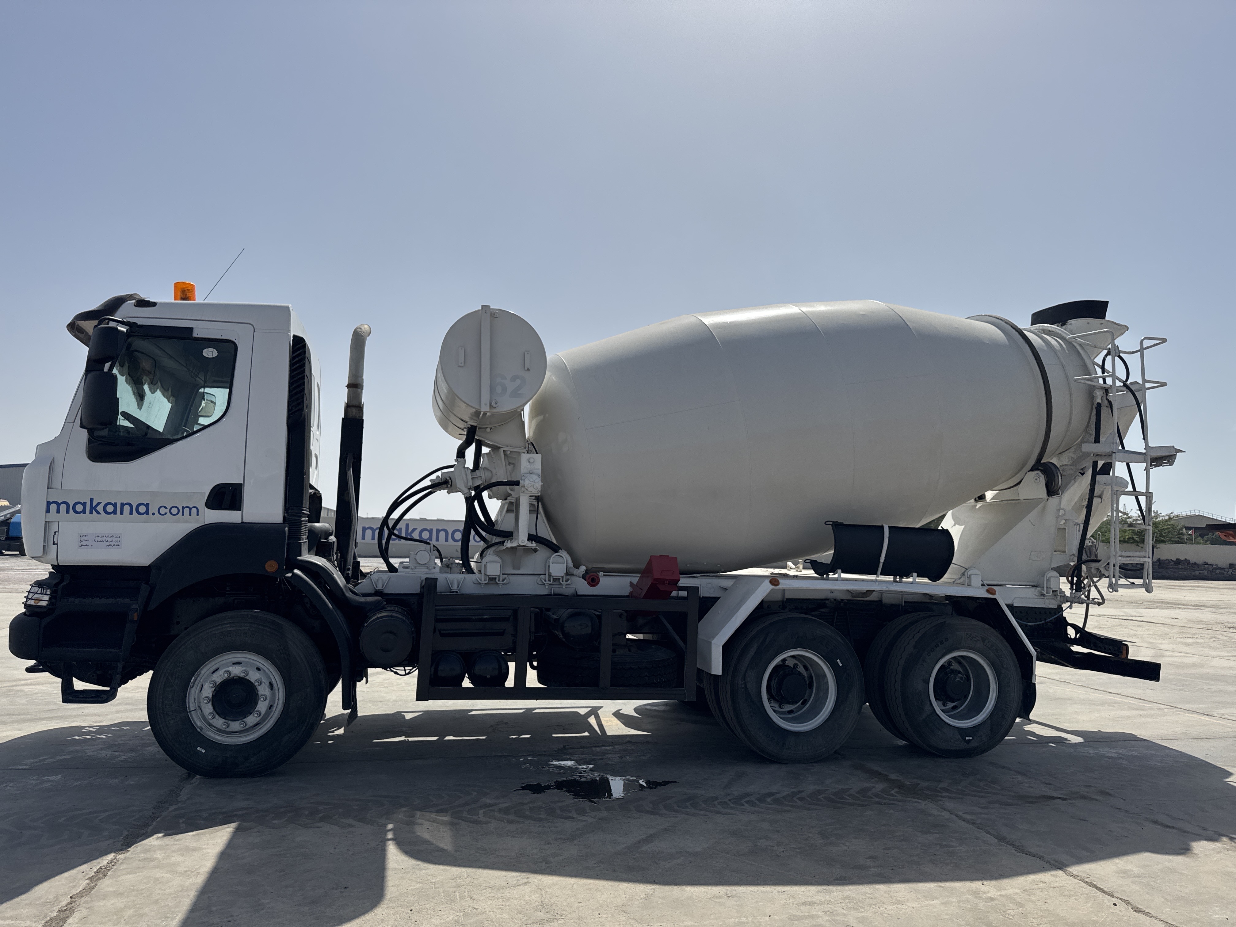 CMT-001-Renault-Kerax-Concrete-mixer-trucks-inspection-Structure-Paint-1