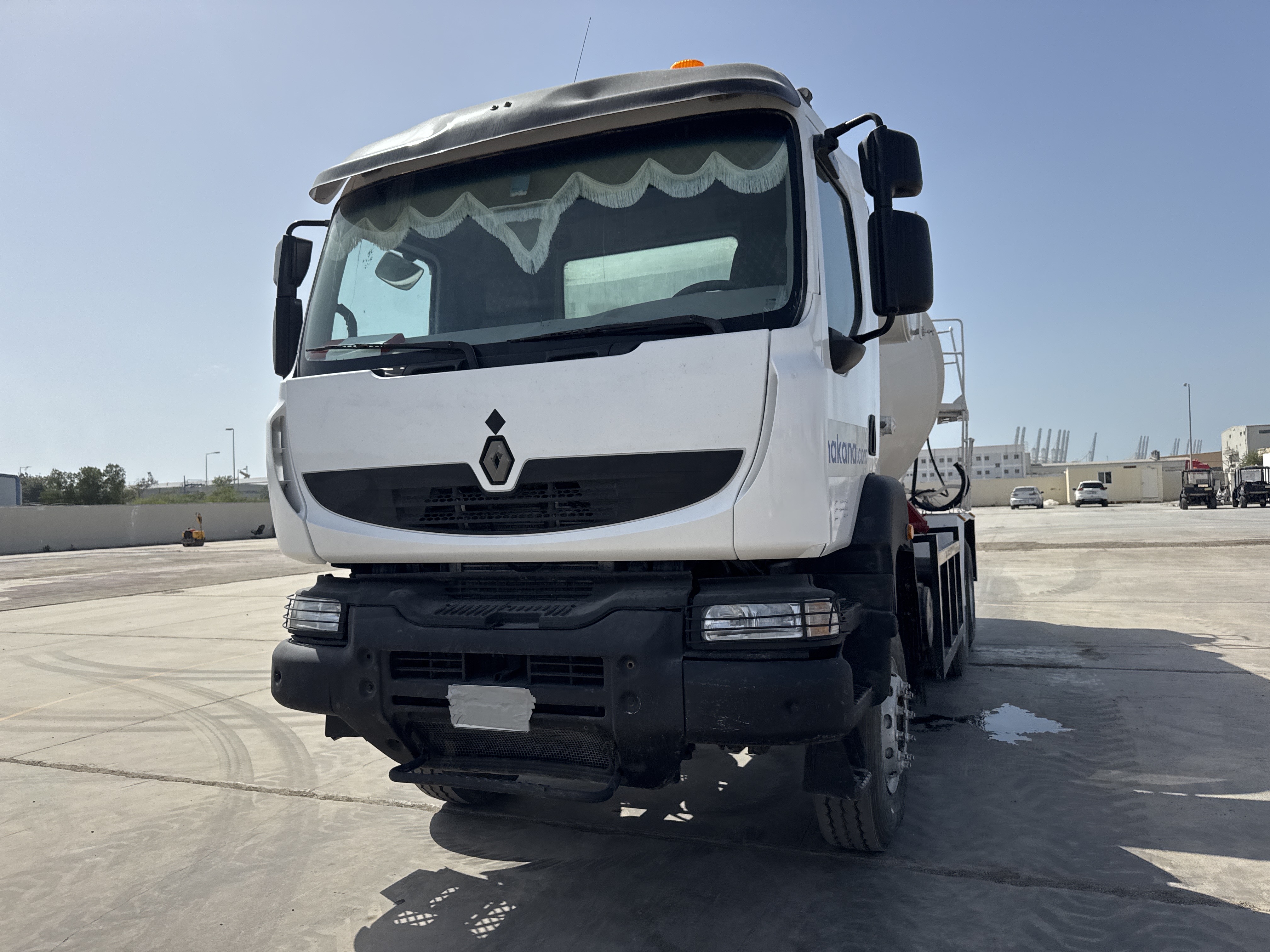 CMT-001-Renault-Kerax-Concrete-mixer-trucks-inspection-Structure-Paint-1