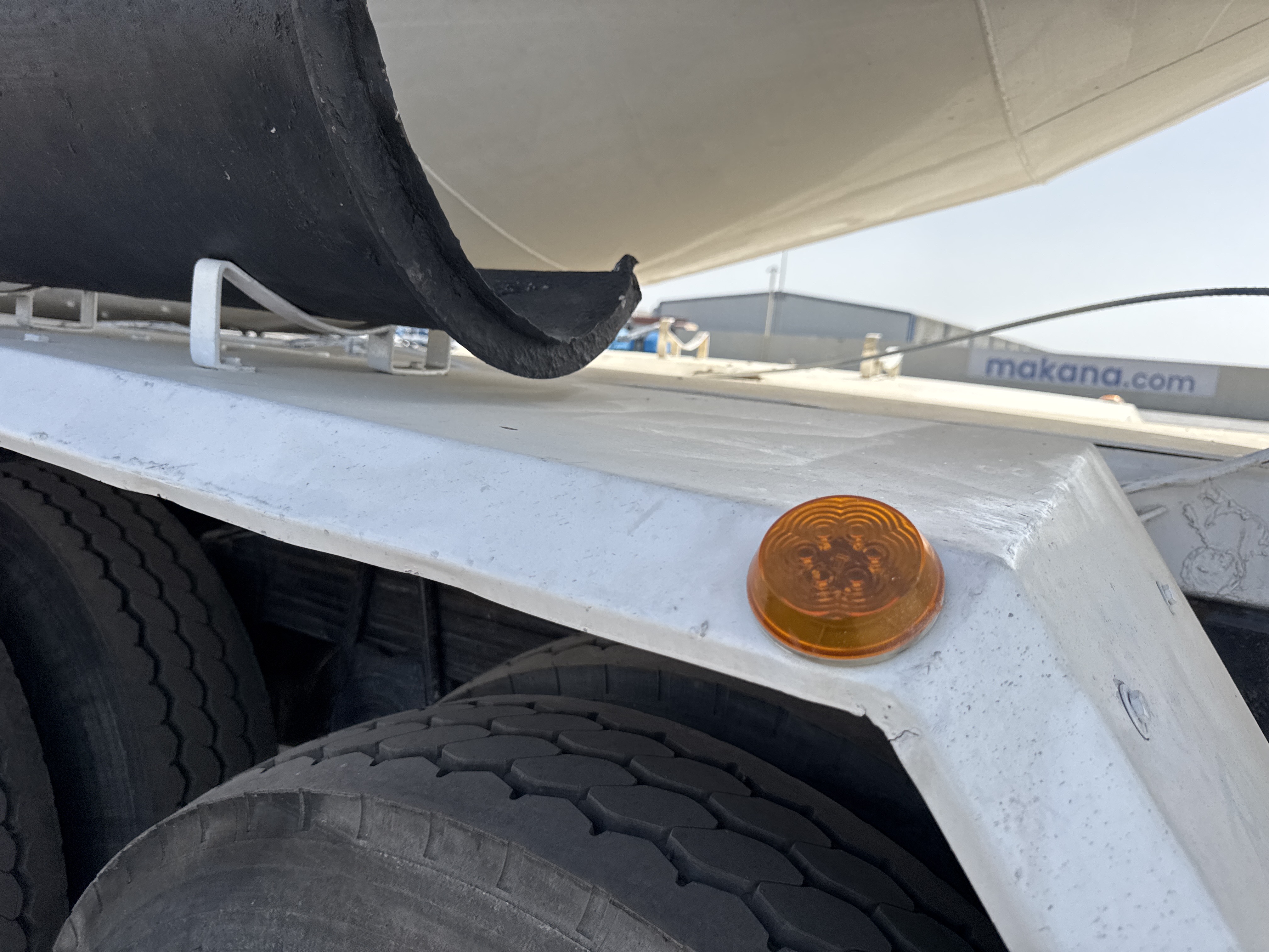 CMT-001-Renault-Kerax-Concrete-mixer-trucks-inspection-Electronics-Lights-and-signals-1