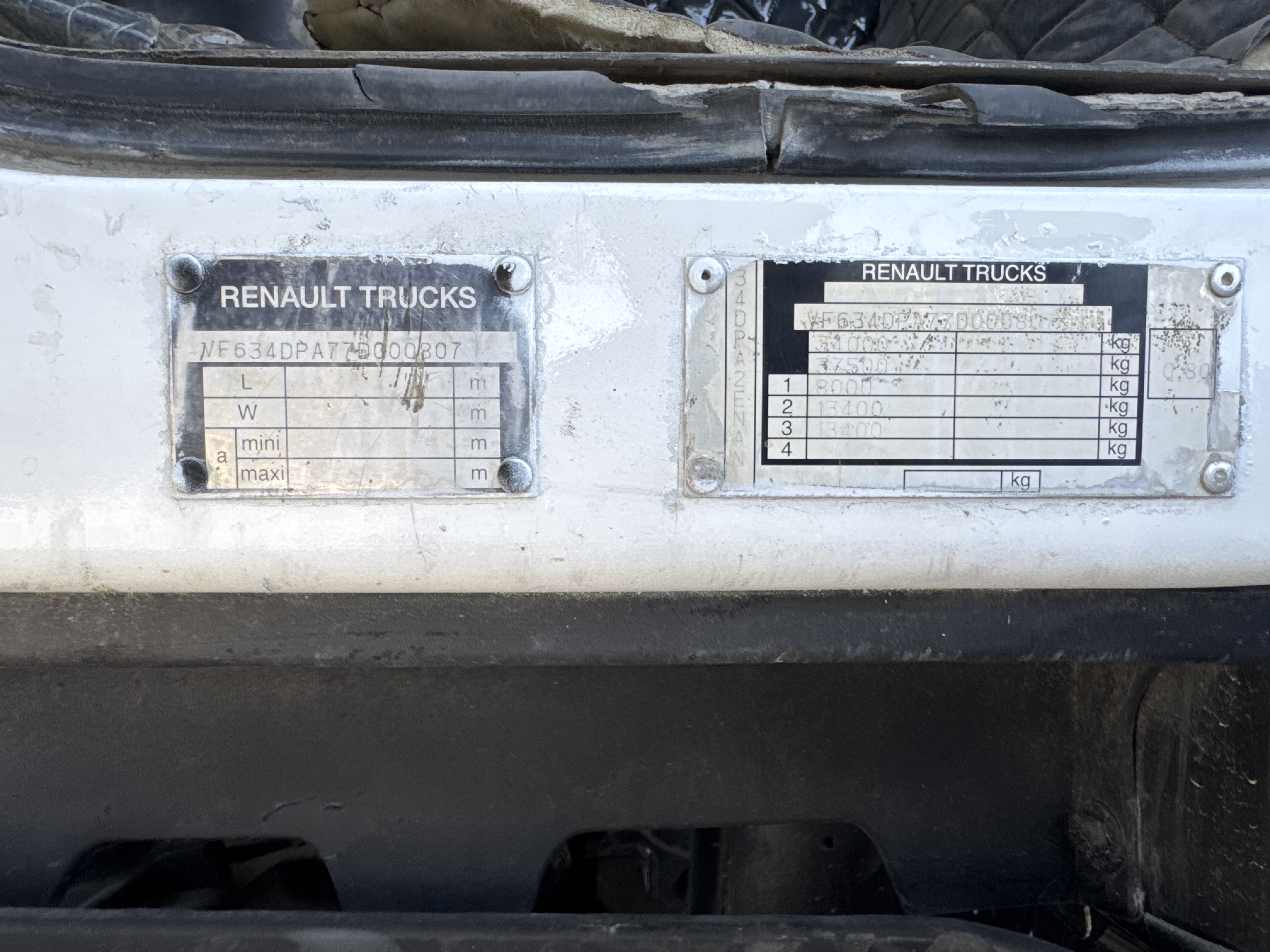 CMT-001-Renault-Kerax-Concrete-mixer-trucks-inspection-General-Serial-number-1