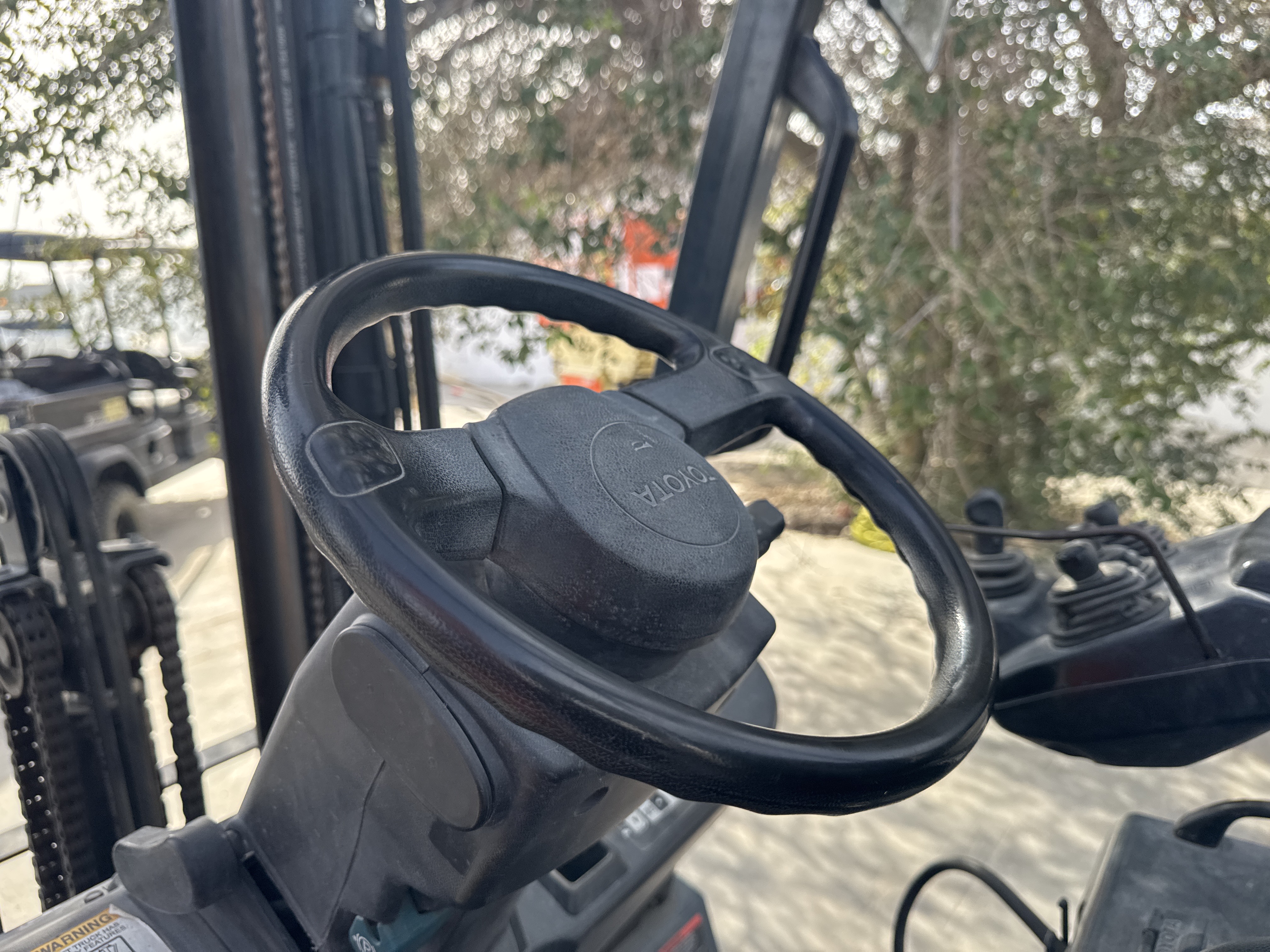 FLM-016-Toyota-8FBCU25-Forklifts-inspection-Cabin-Steering-response-1