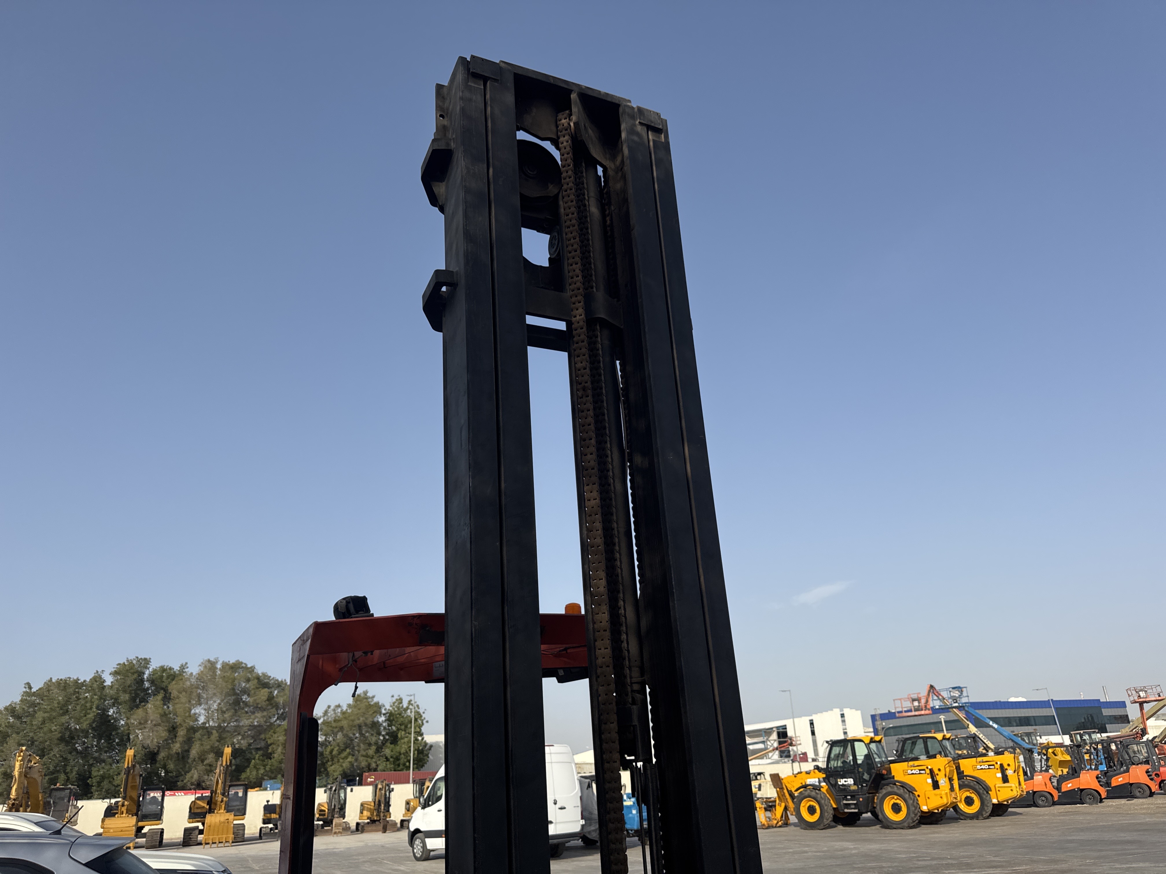 RTM-003-Toyota-Reflex-RRE160M-Reach-trucks-inspection-Chassis-Mast-1