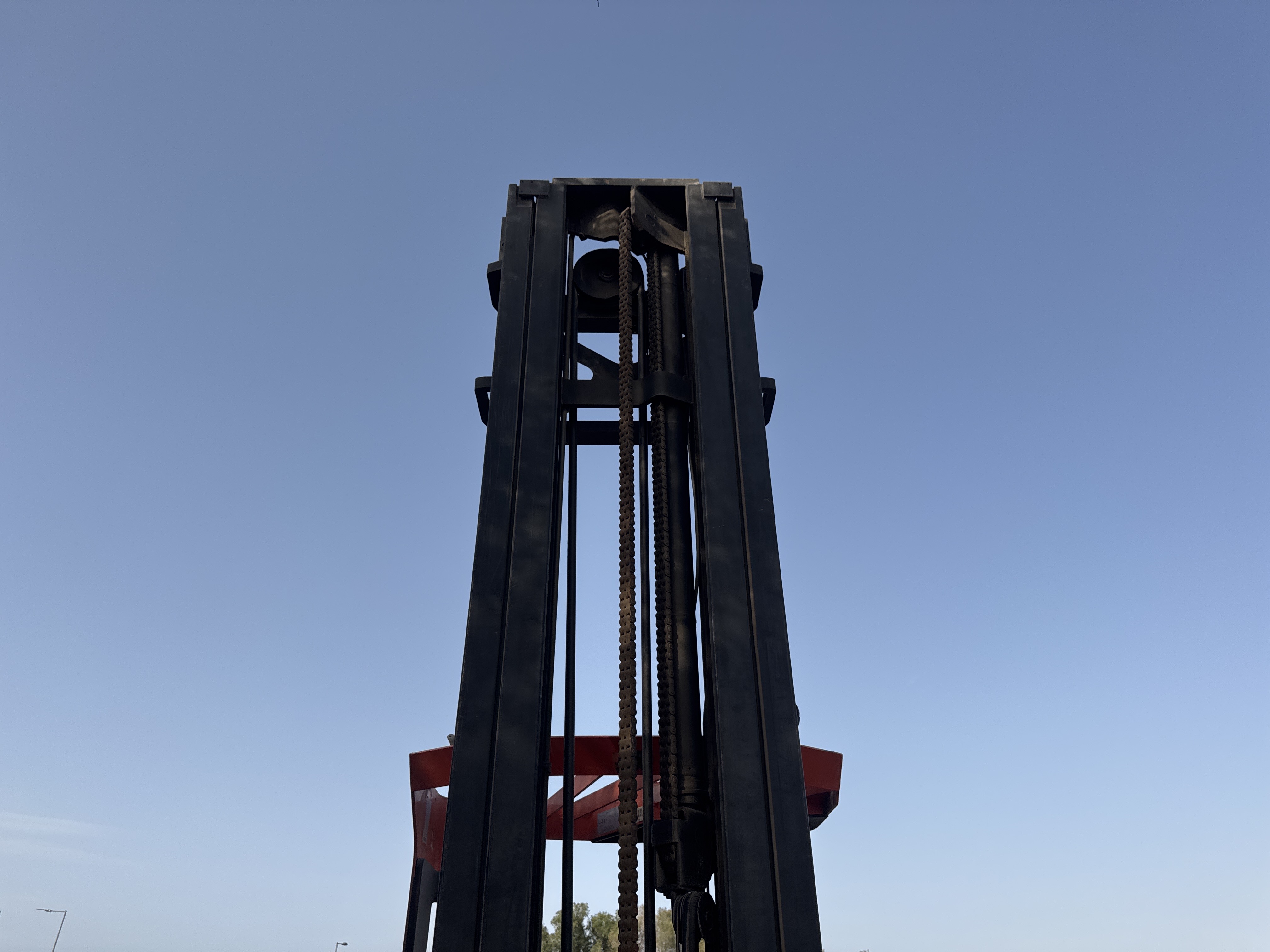 RTM-003-Toyota-Reflex-RRE160M-Reach-trucks-inspection-Chassis-Mast-1