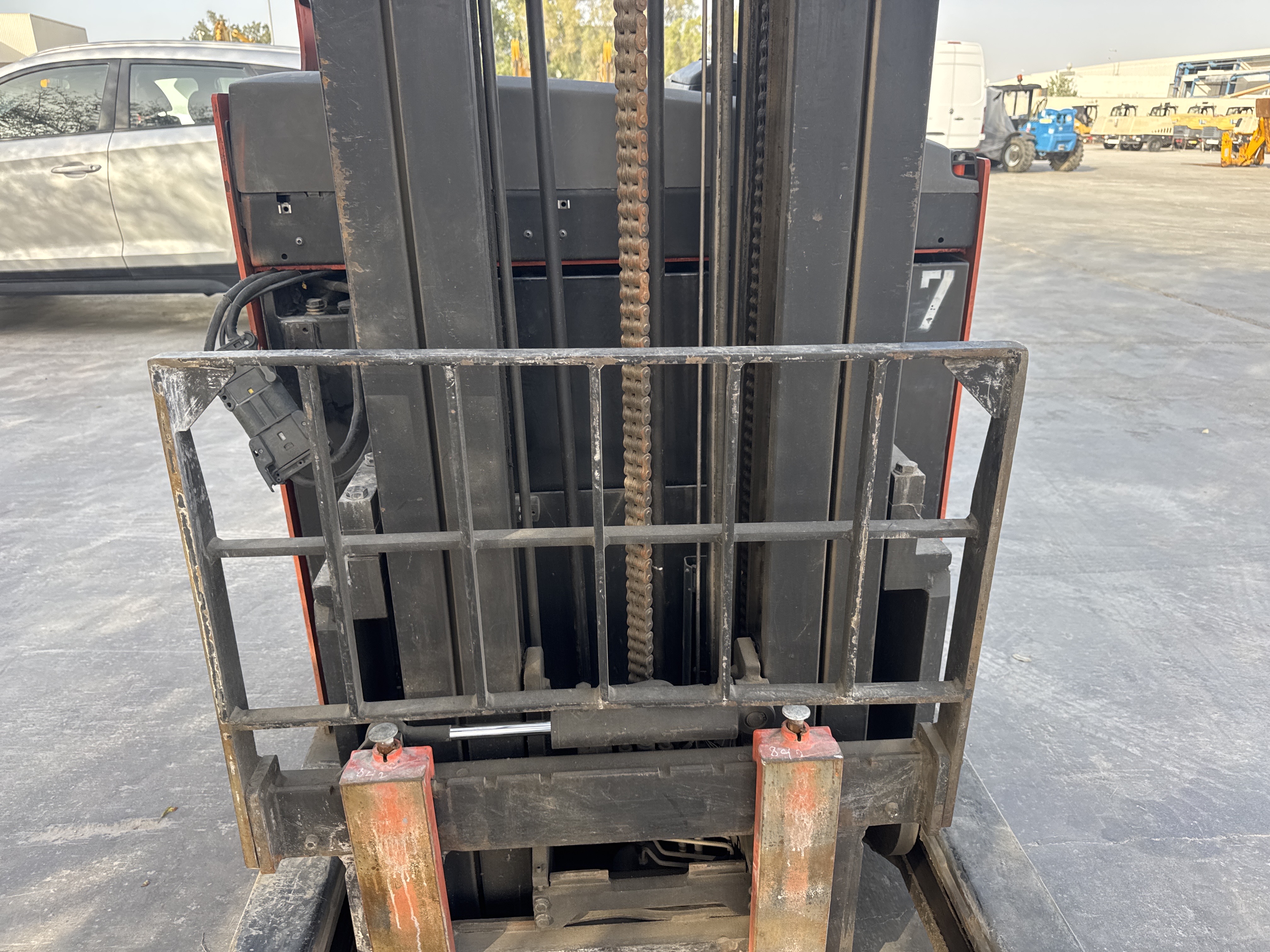 RTM-003-Toyota-Reflex-RRE160M-Reach-trucks-inspection-Chassis-Carriage-1