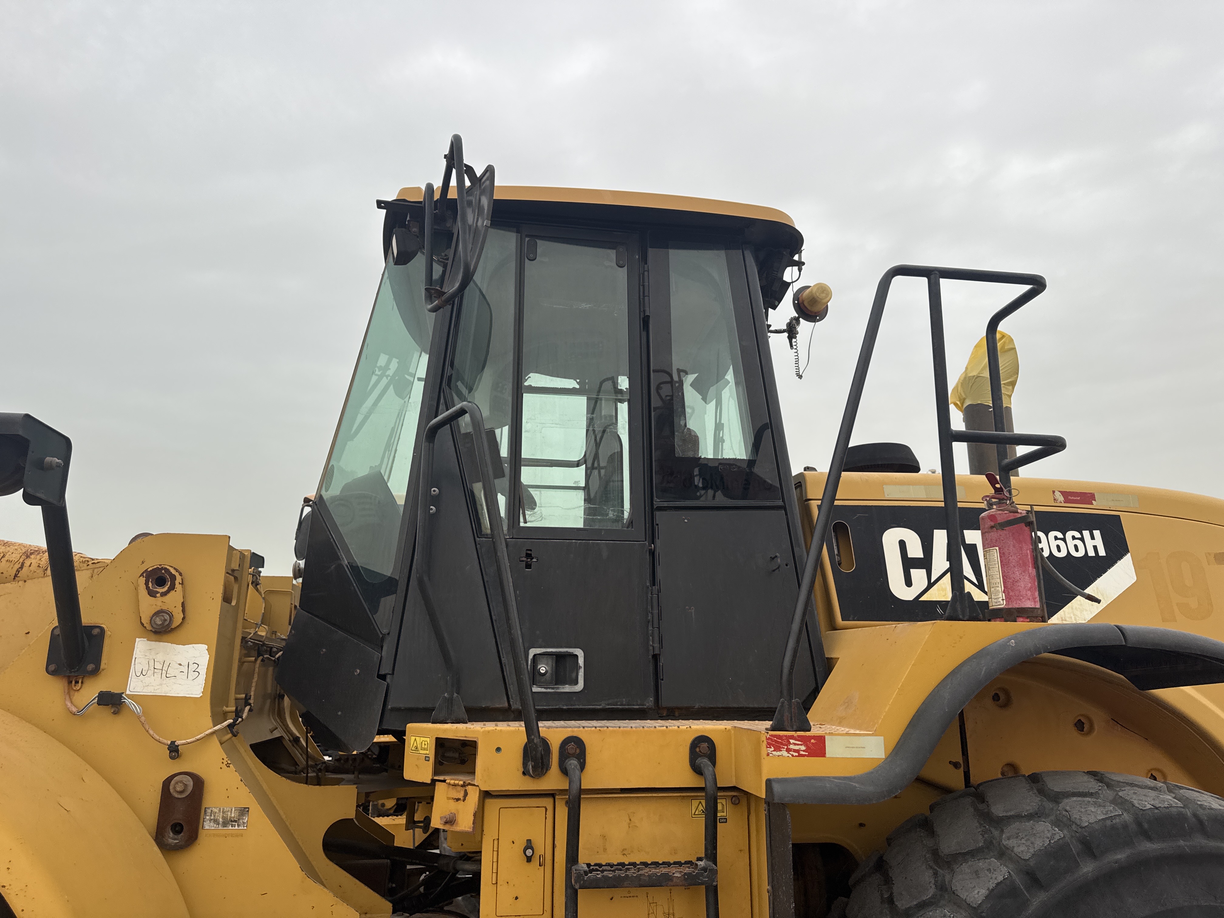 WHL-013-Cat-966H-Wheel-loaders-inspection-Structure-Doors-1