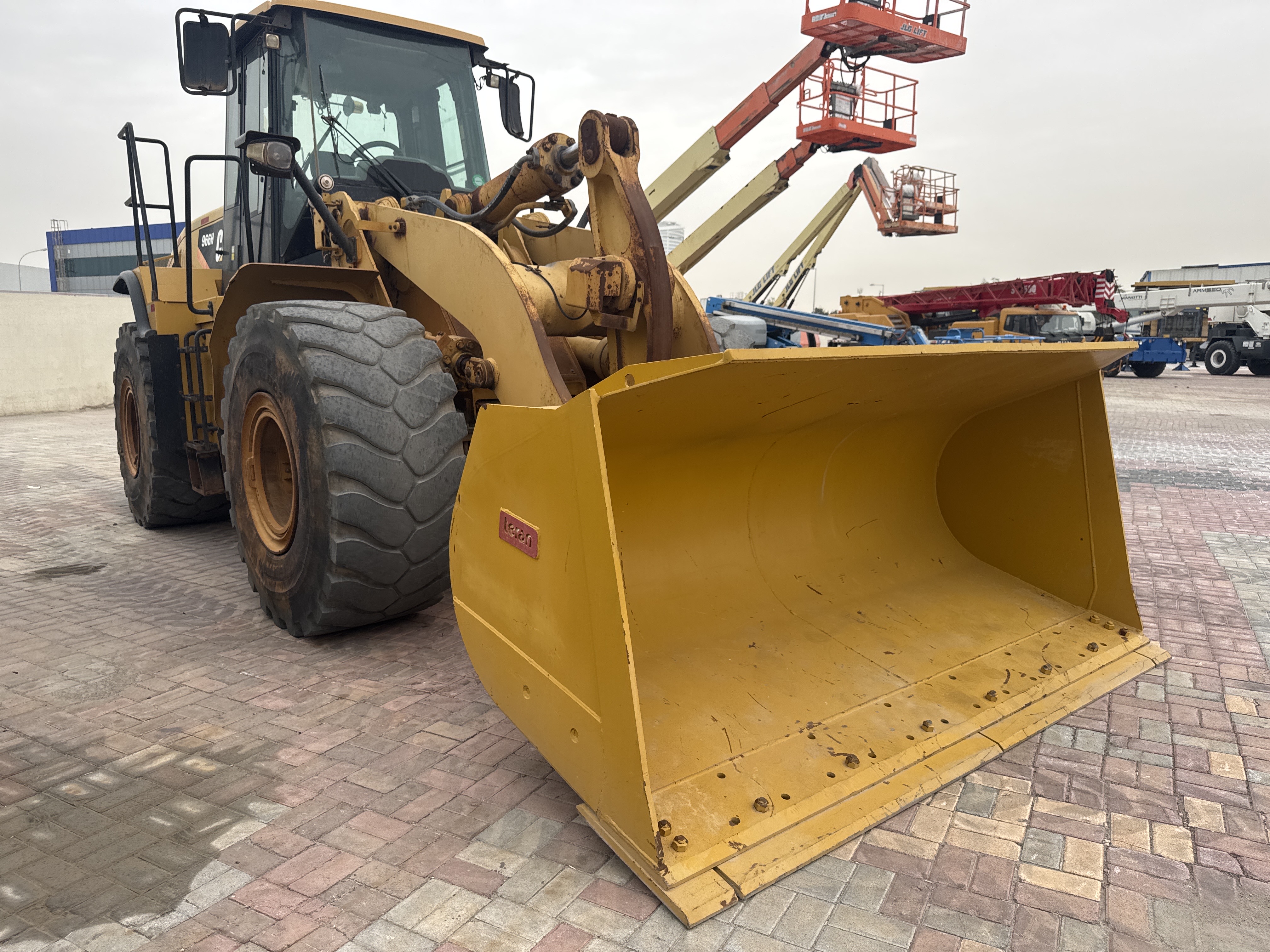 WHL-013-Cat-966H-Wheel-loaders-inspection-Structure-Paint-1