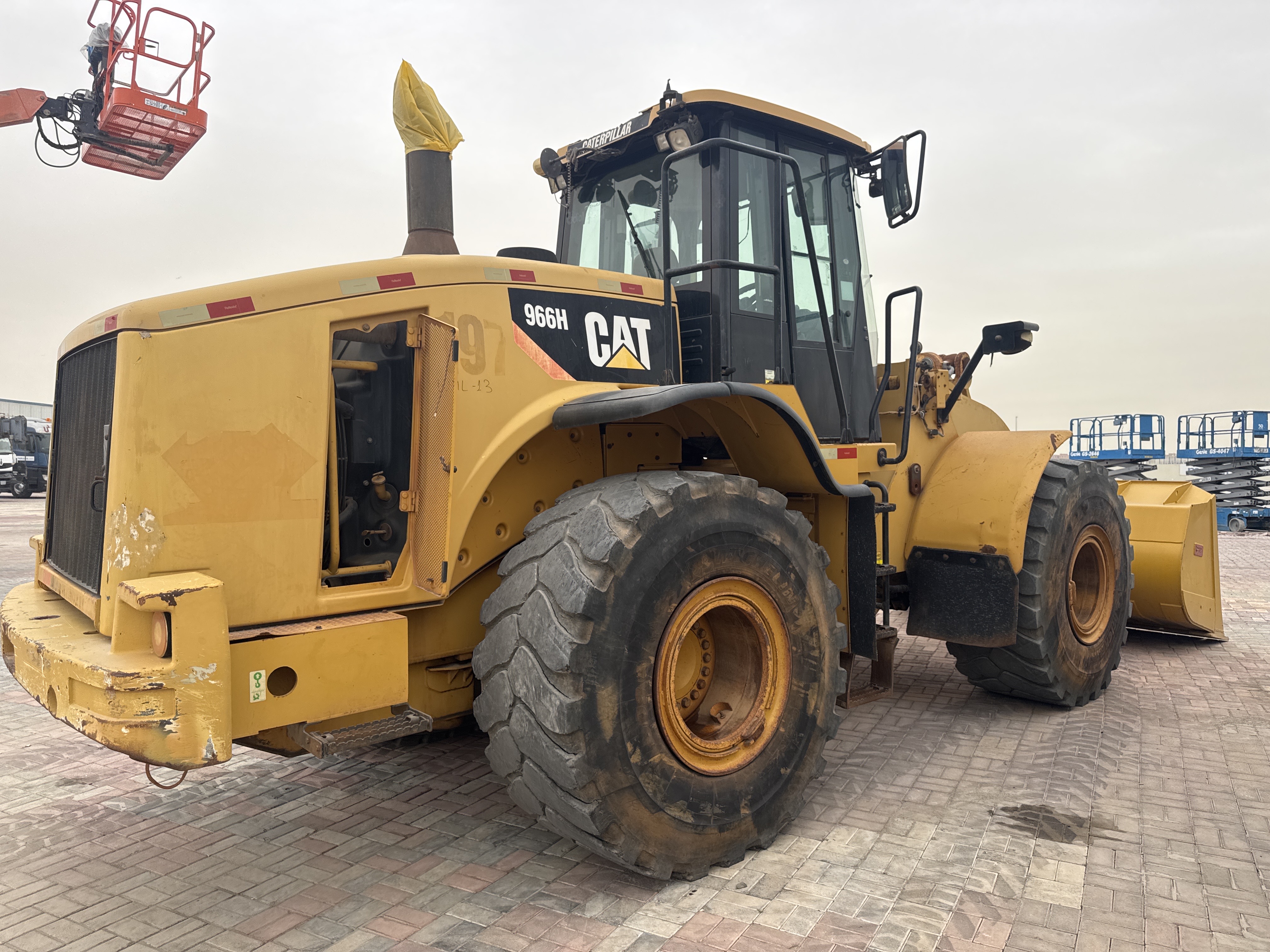 WHL-013-Cat-966H-Wheel-loaders-inspection-Structure-Paint-1