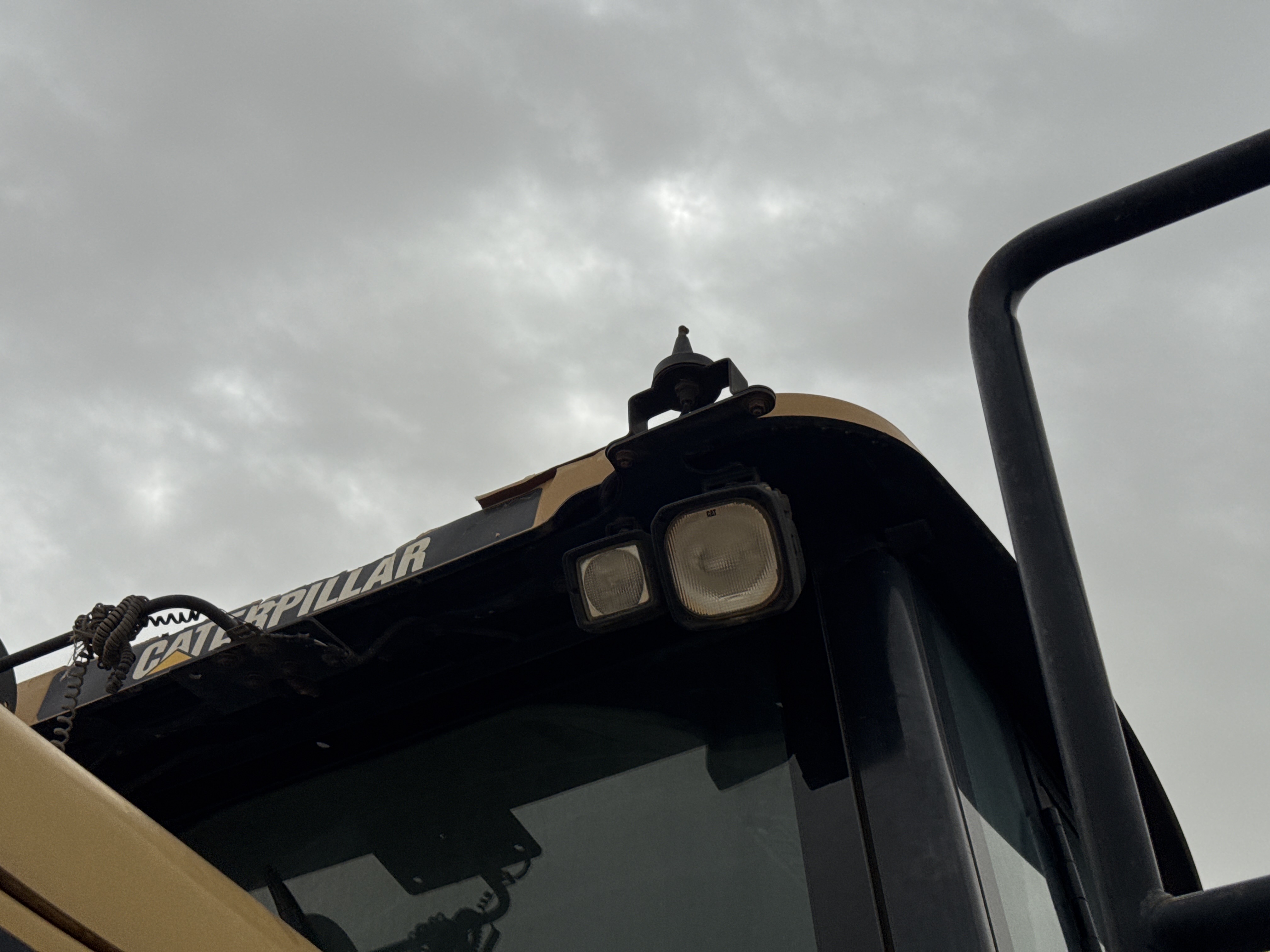 WHL-013-Cat-966H-Wheel-loaders-inspection-Electronic-Lights-and-signals-1