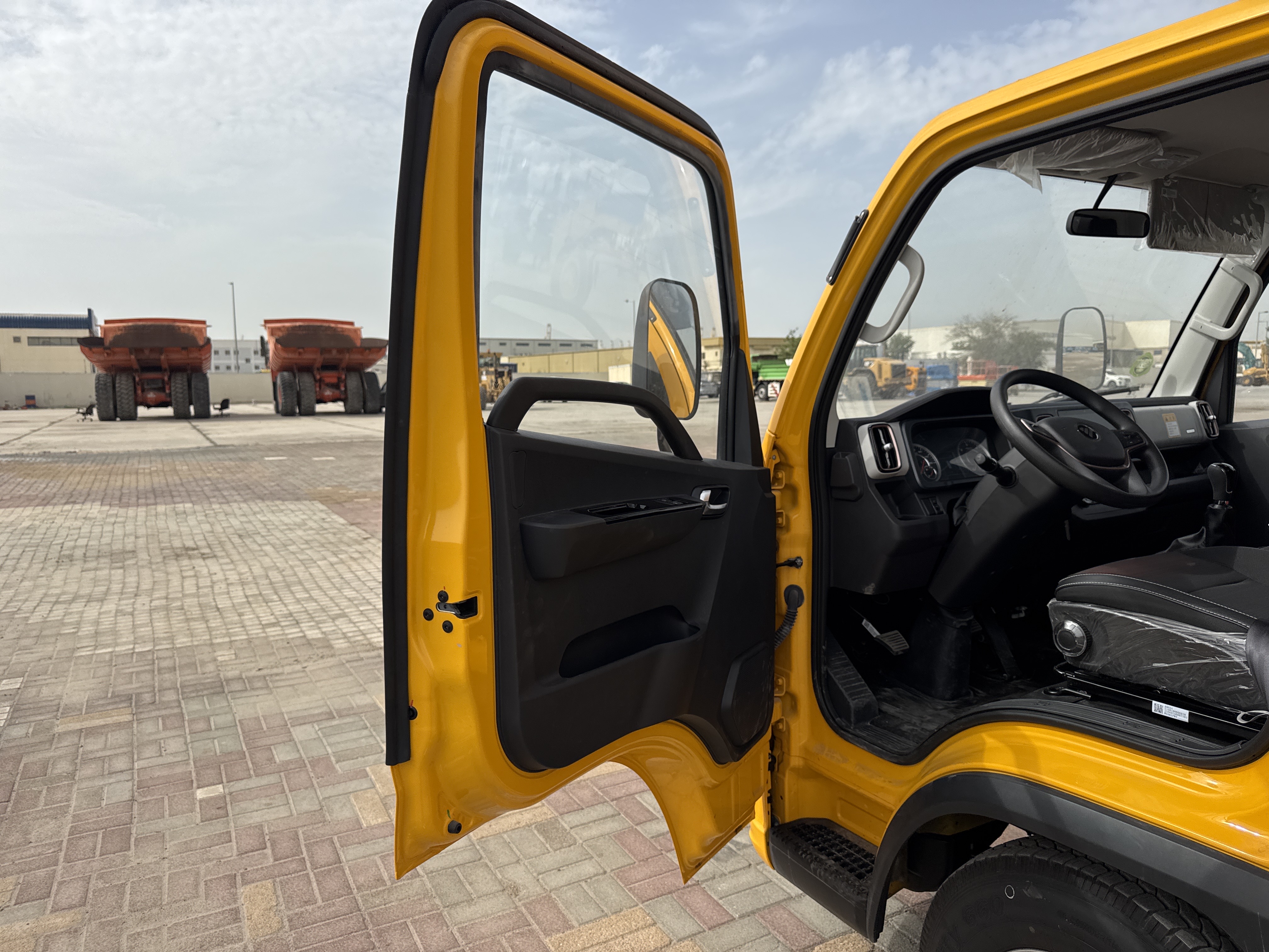 TMA-001-XCMG-GKS285-Truck-mounted-boom-lifts-inspection-Structure-Doors-1