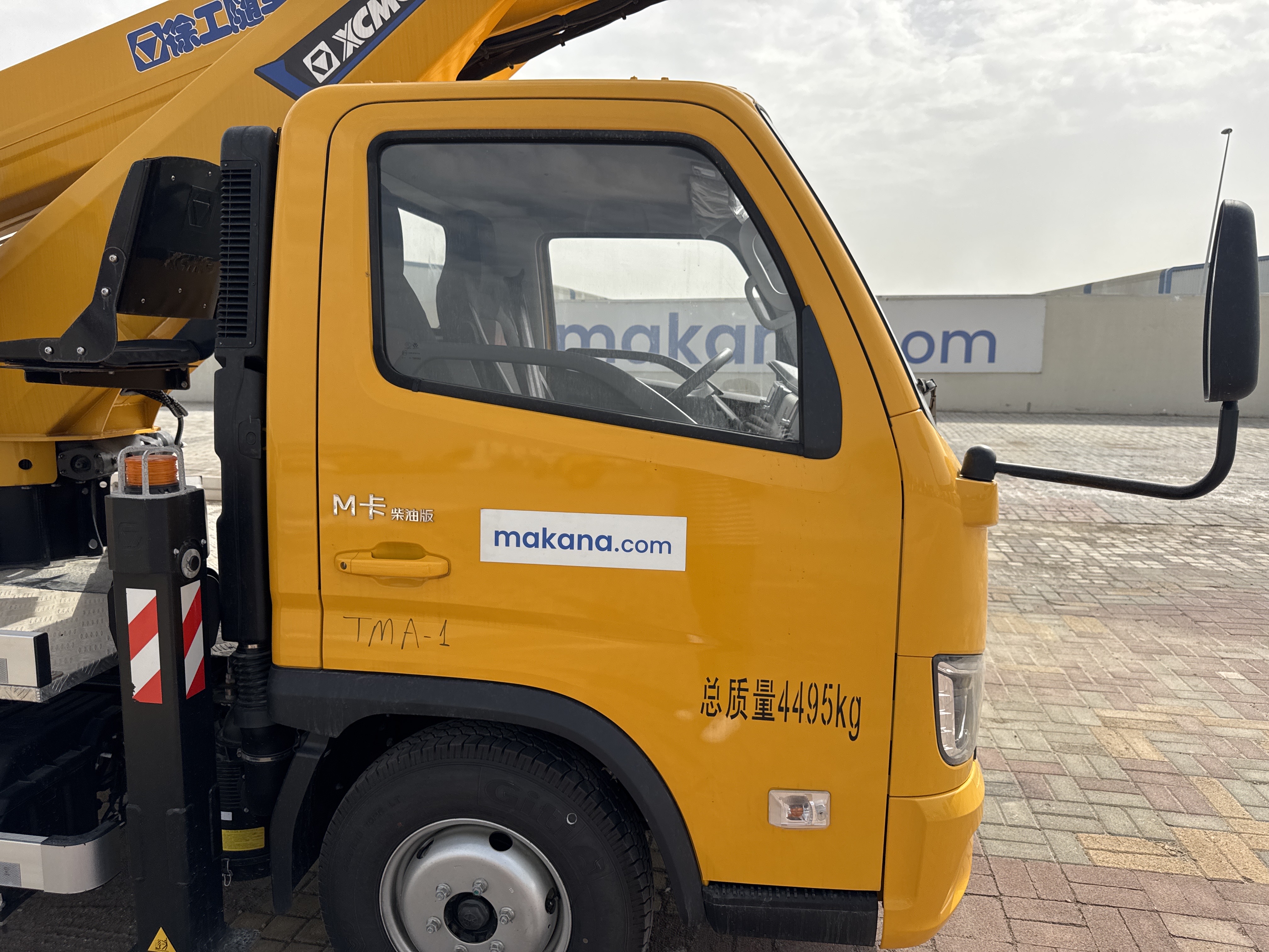 TMA-001-XCMG-GKS285-Truck-mounted-boom-lifts-inspection-Structure-Doors-1